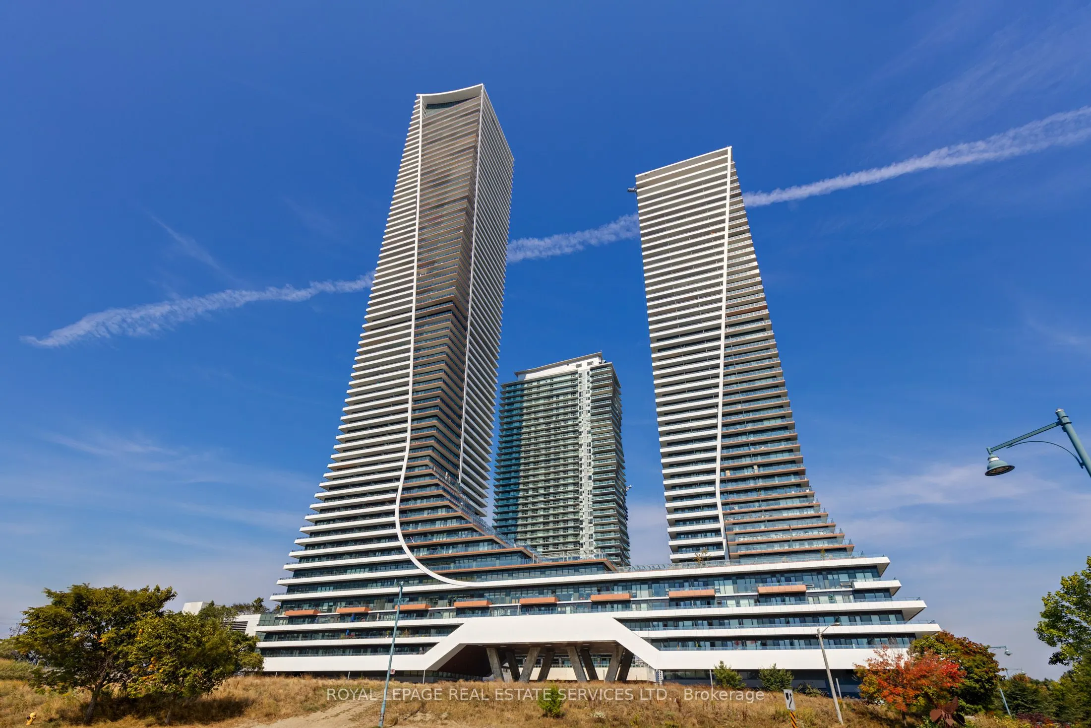 20 Shore Breeze Drive, #4403