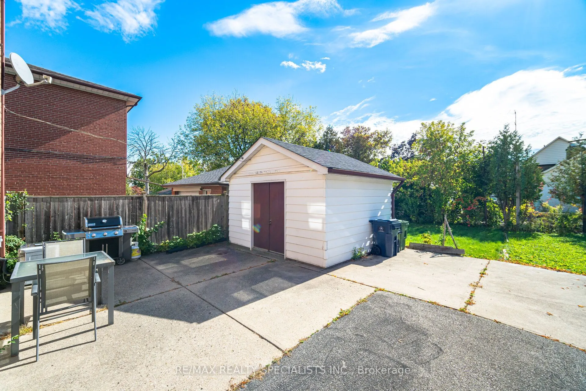 49 Algoma Street