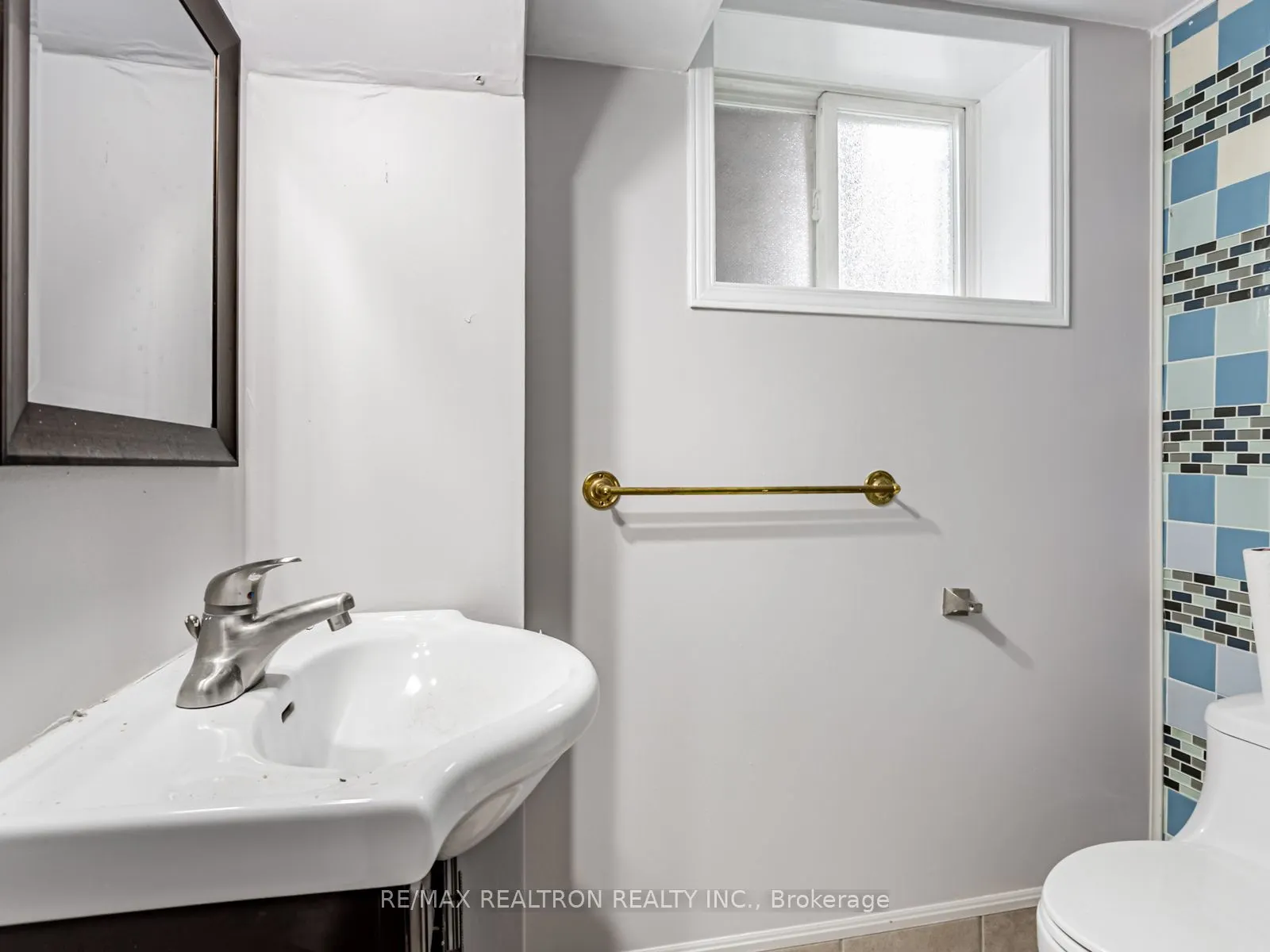 113 Hadrian Drive, #Lower
