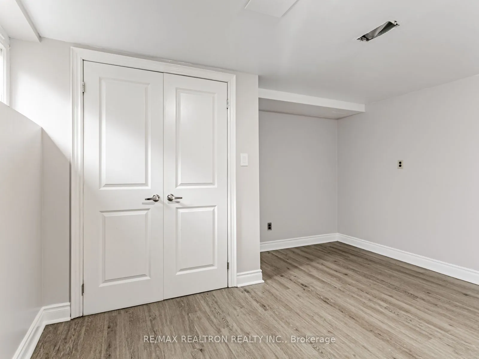 113 Hadrian Drive, #Lower