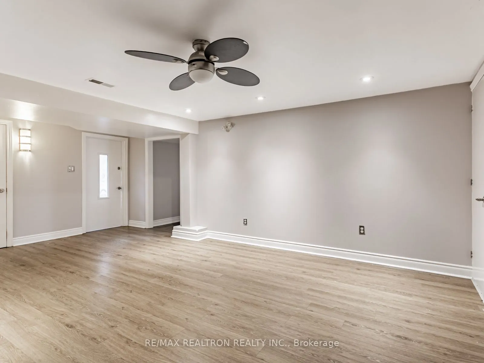 113 Hadrian Drive, #Lower