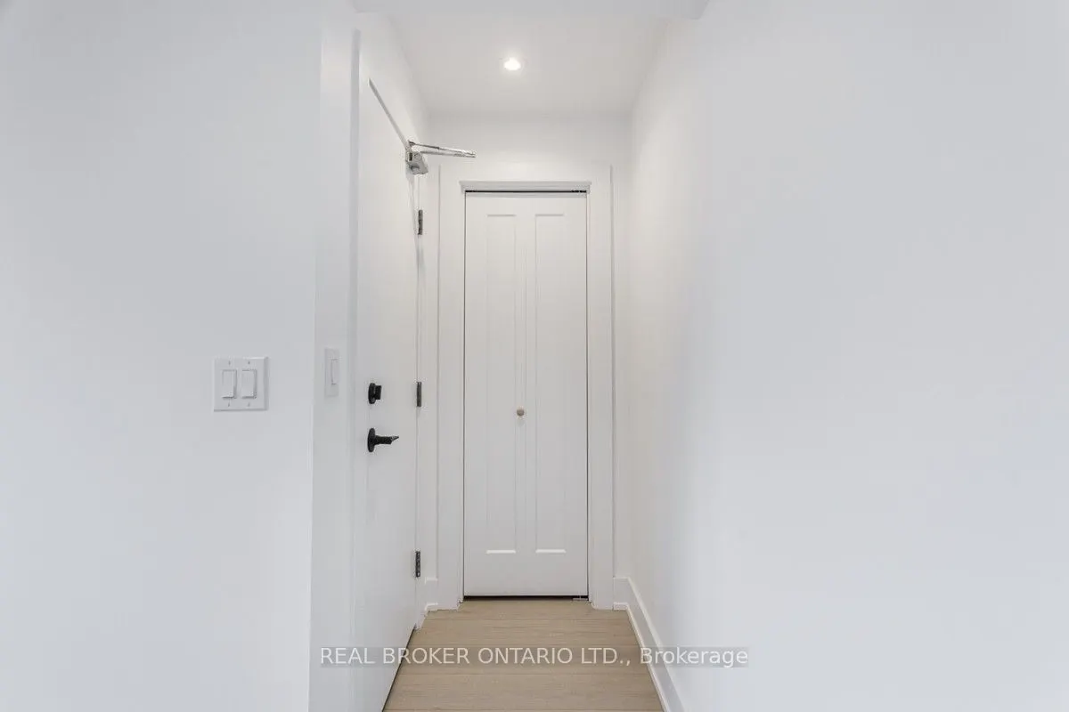 185 Bowie Avenue, #Lower