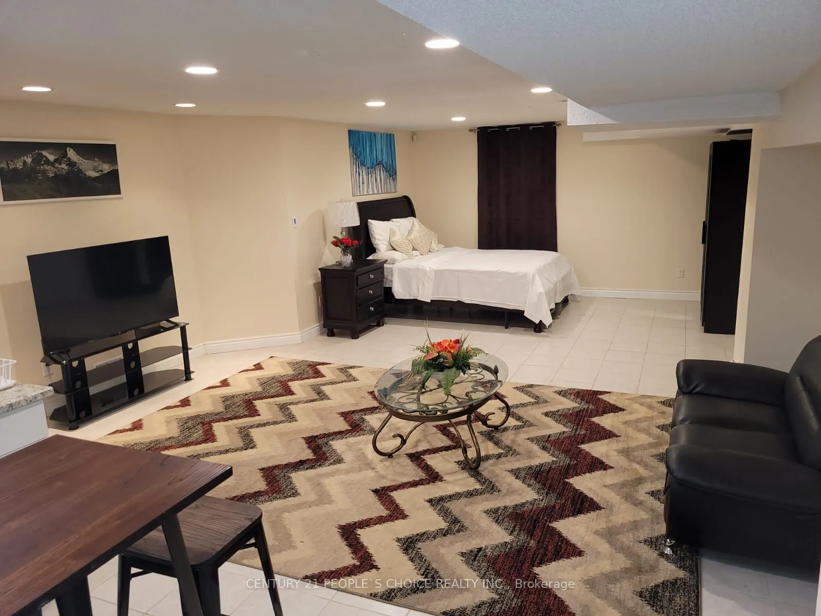 2 Saddler Avenue, ##1