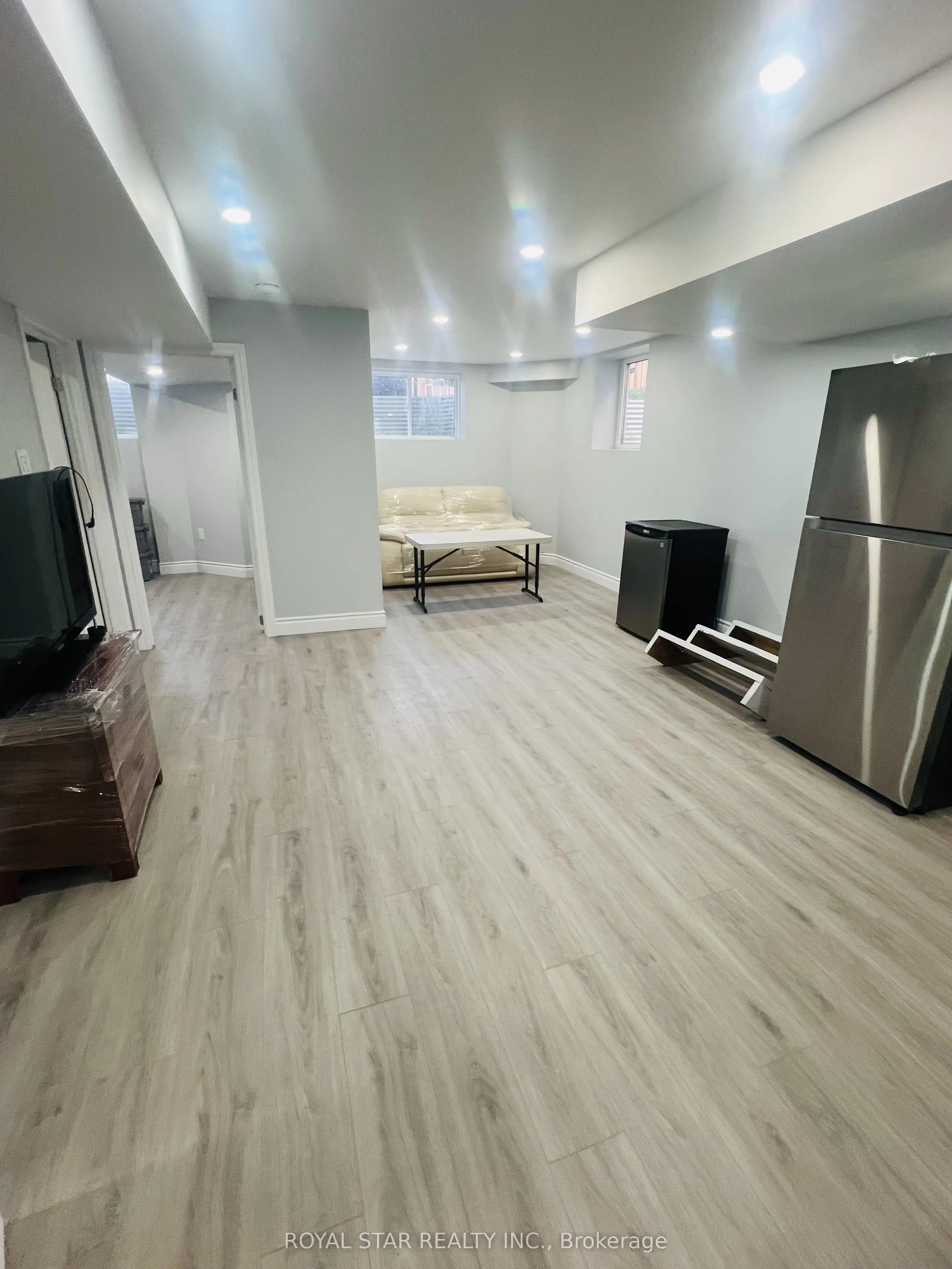 121 Bonnieglen Farm Boulevard, #Basement