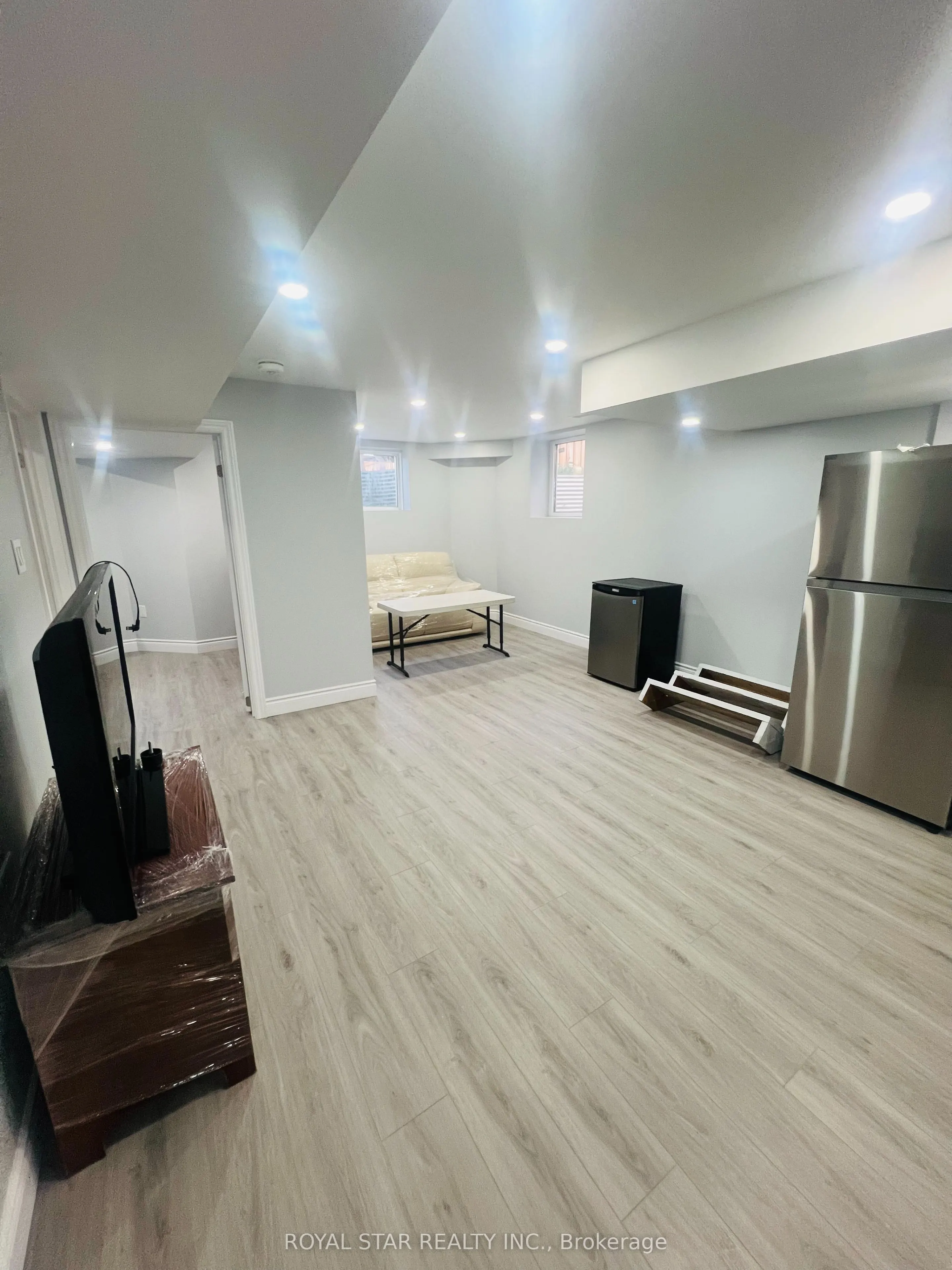 121 Bonnieglen Farm Boulevard, #Basement