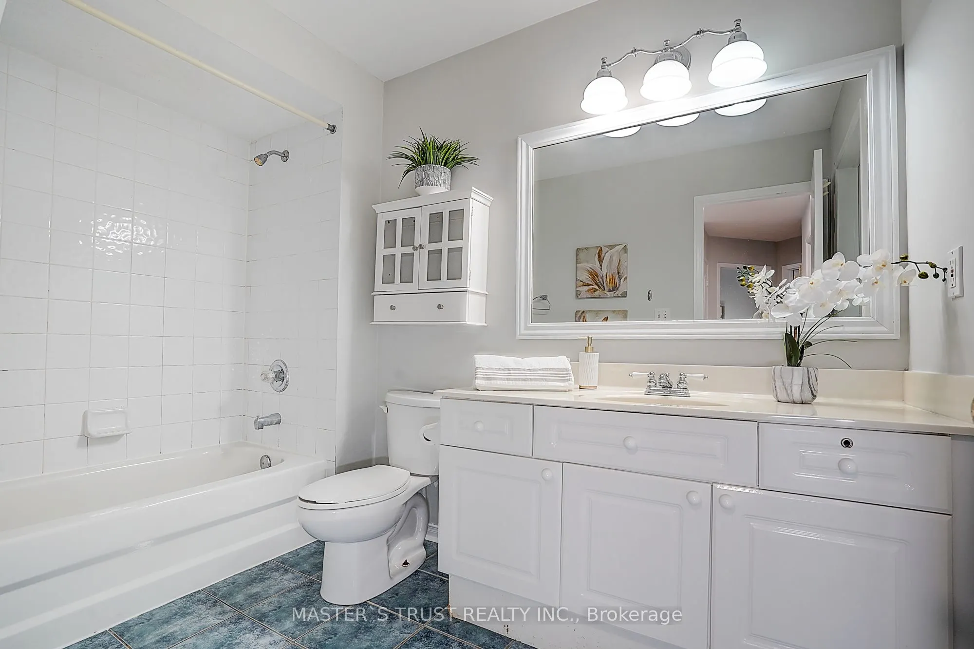 5535 Glen Erin Drive, #48