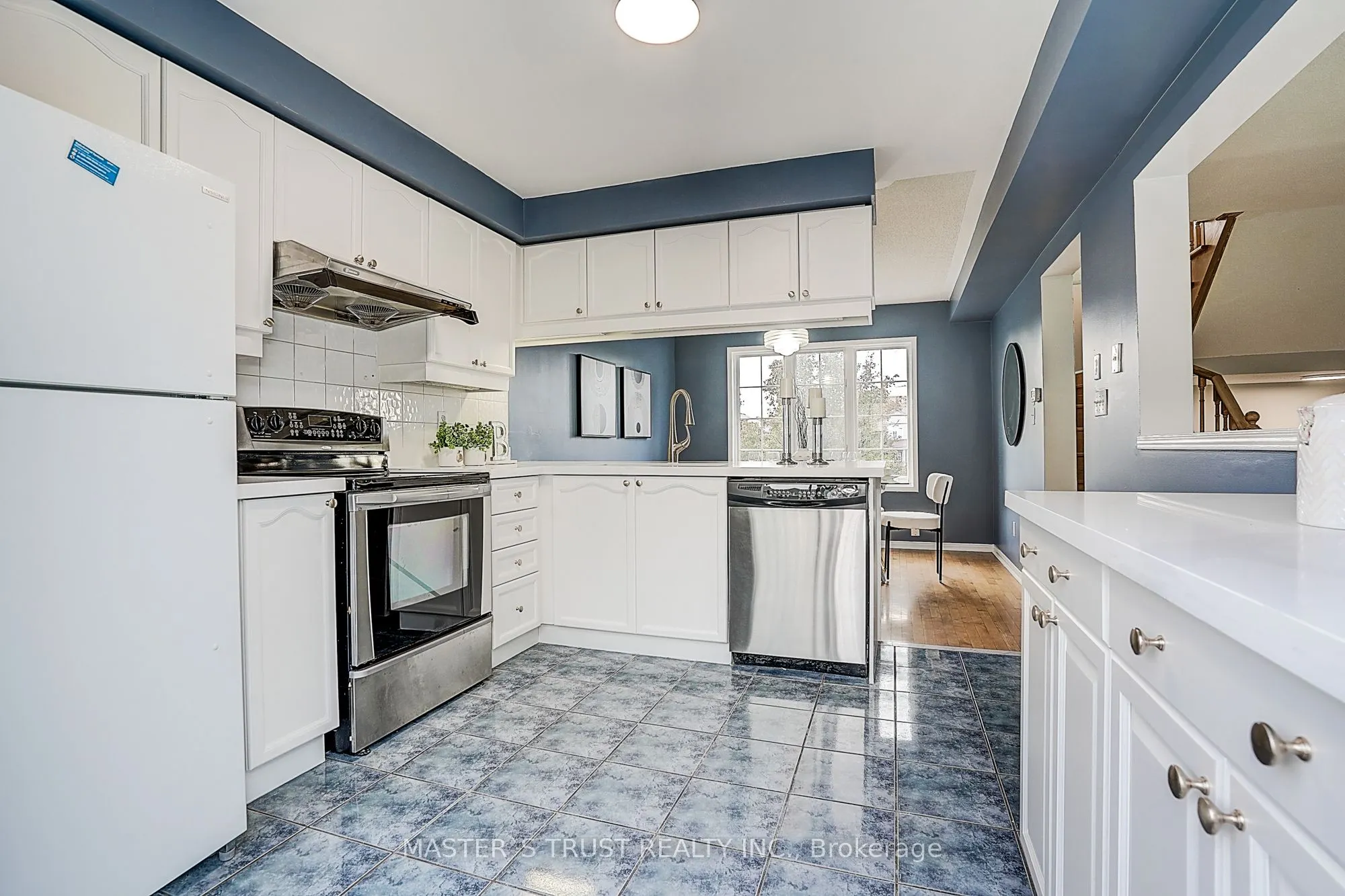 5535 Glen Erin Drive, #48