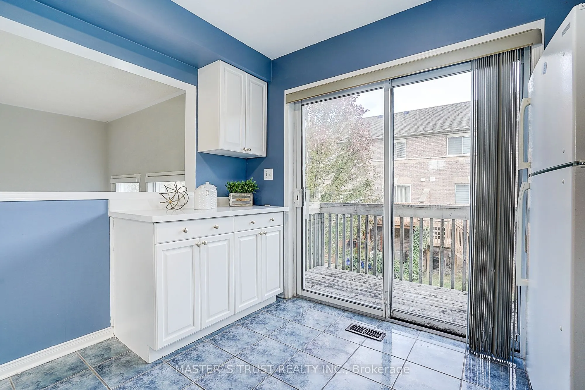 5535 Glen Erin Drive, #48