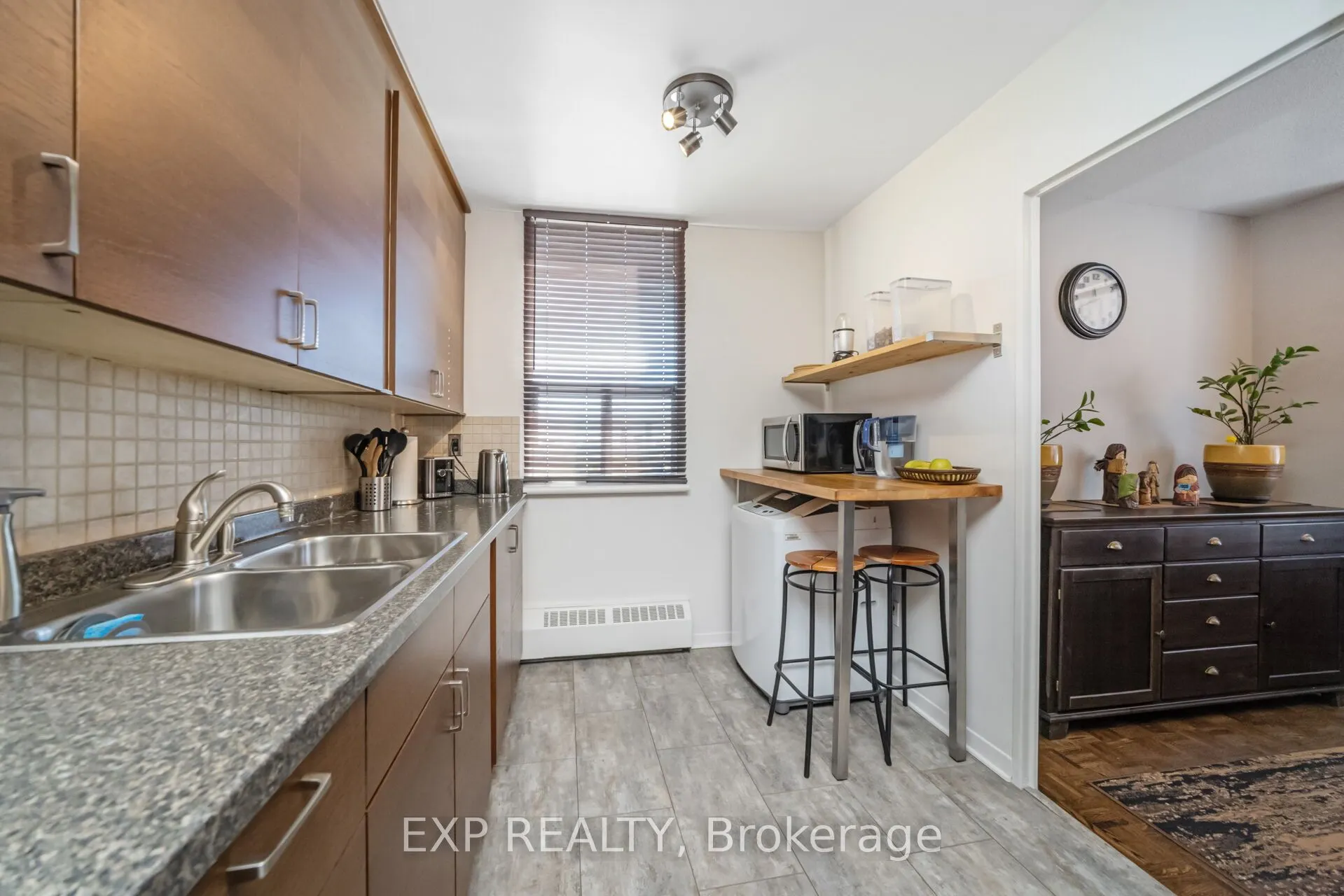451 WESTMALL, #519