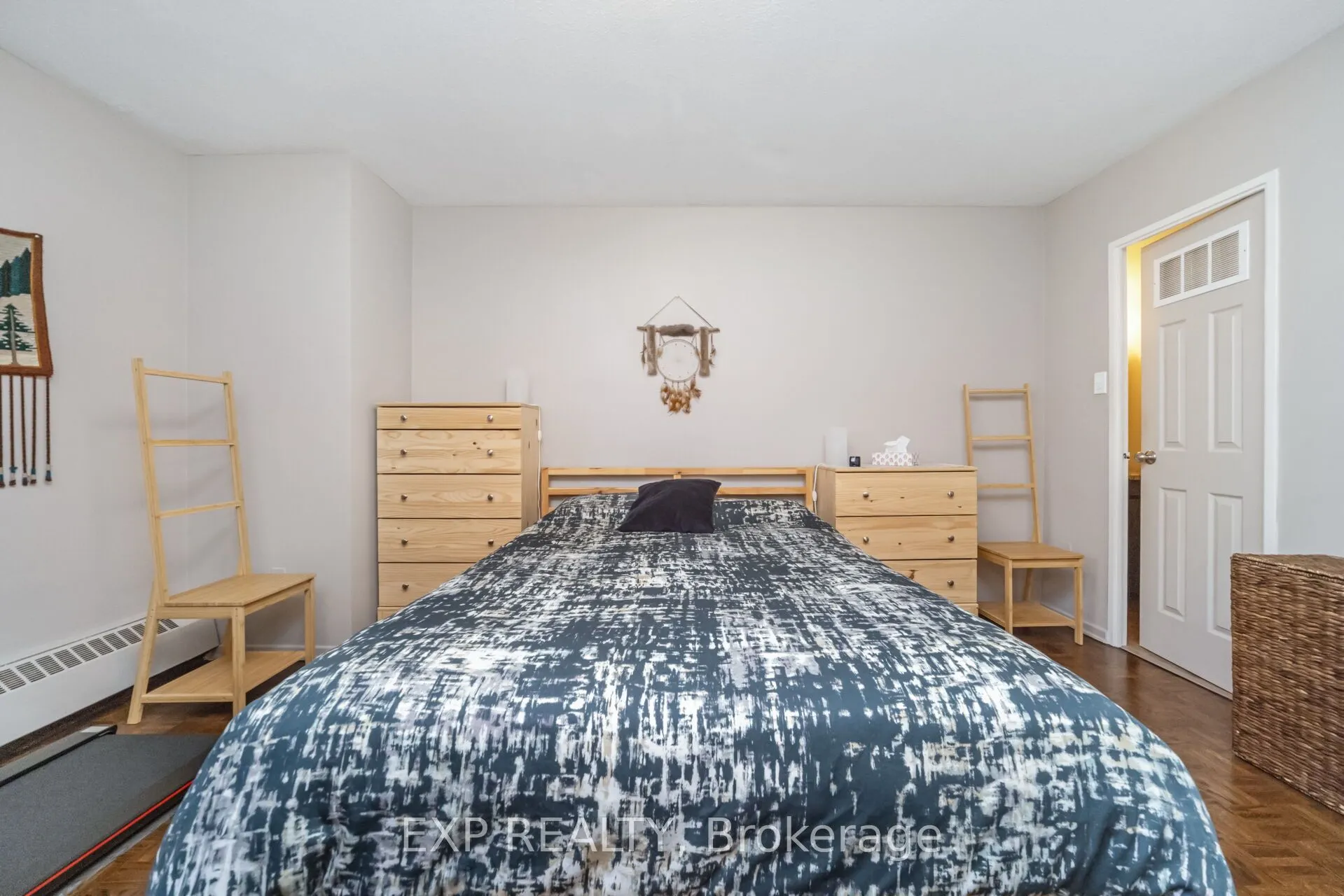 451 WESTMALL, #519