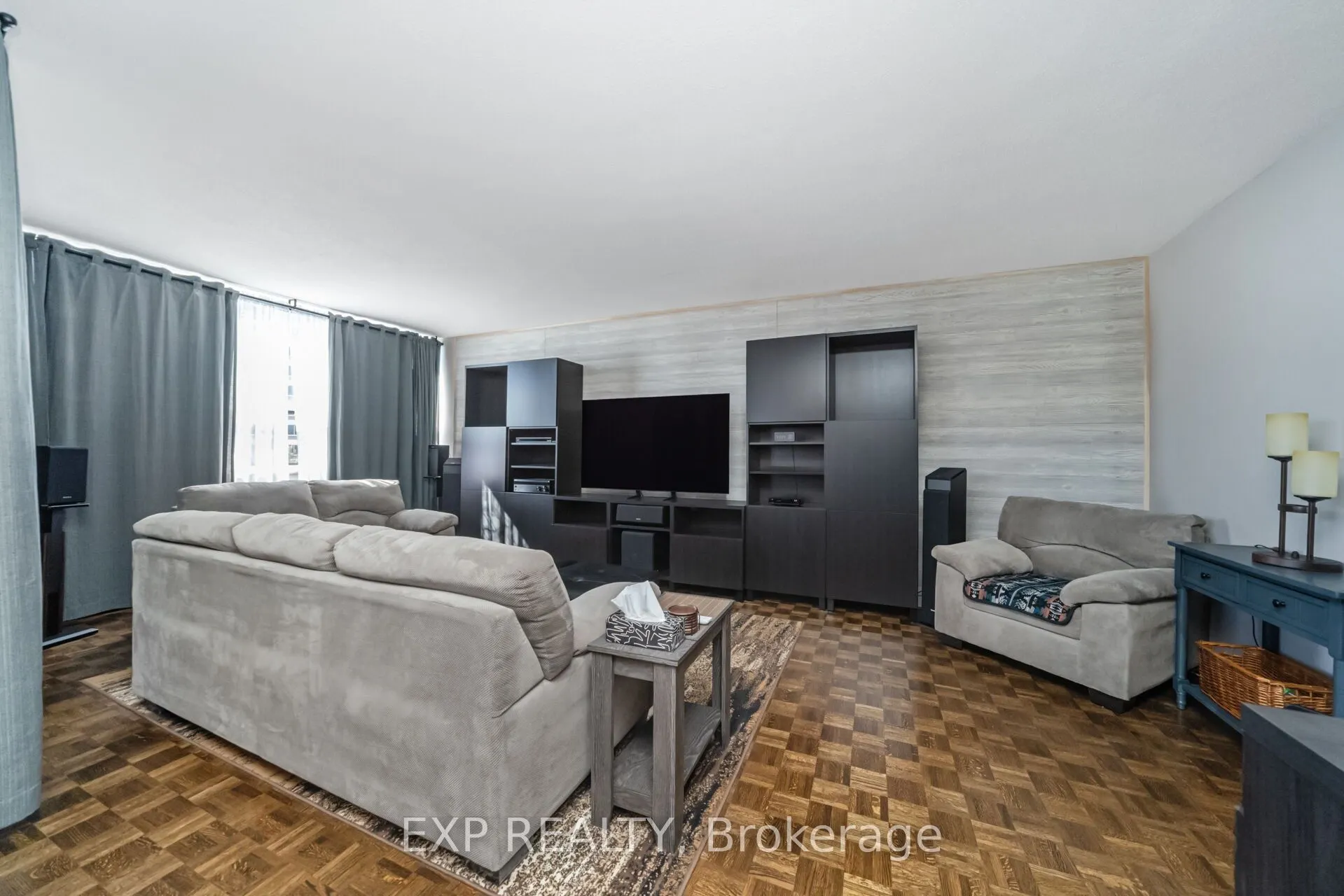 451 WESTMALL, #519