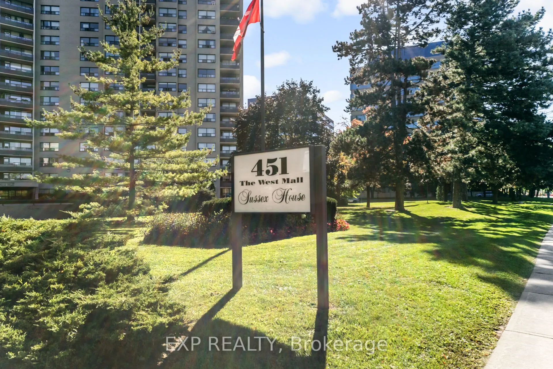451 WESTMALL, #519