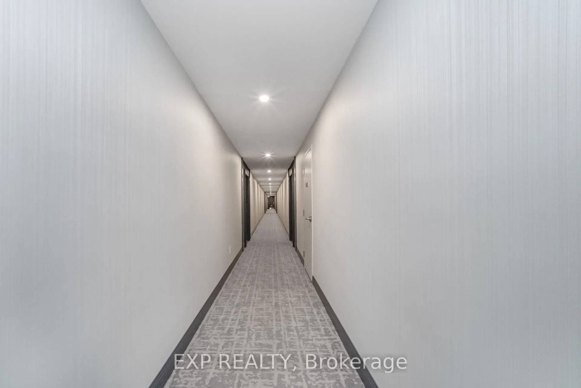 451 WESTMALL, #519