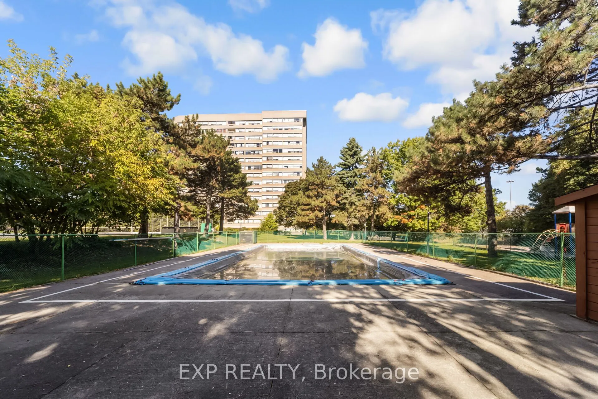 451 WESTMALL, #519