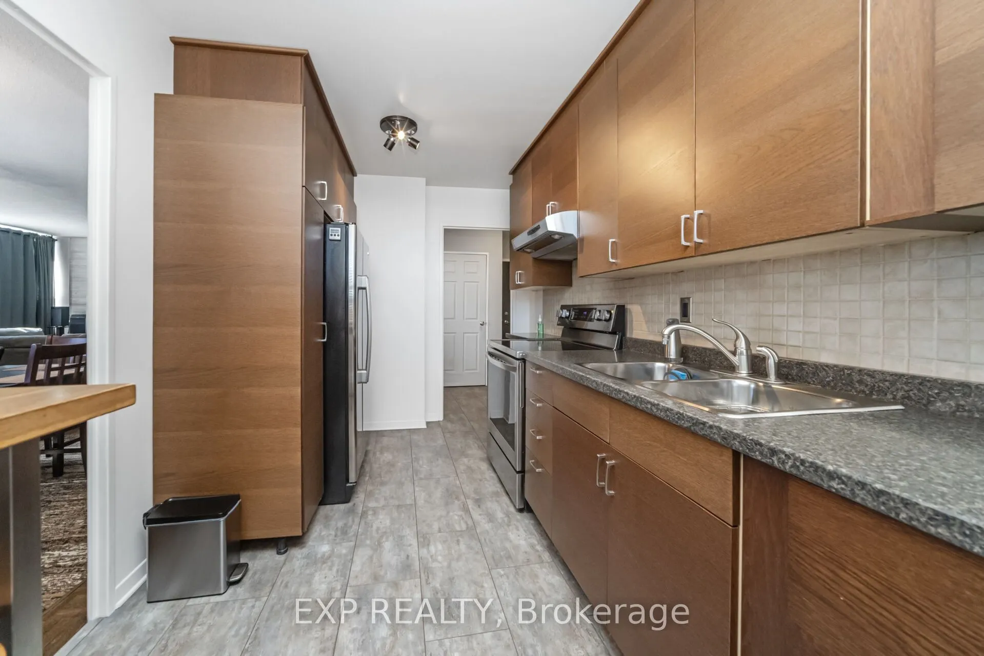 451 WESTMALL, #519
