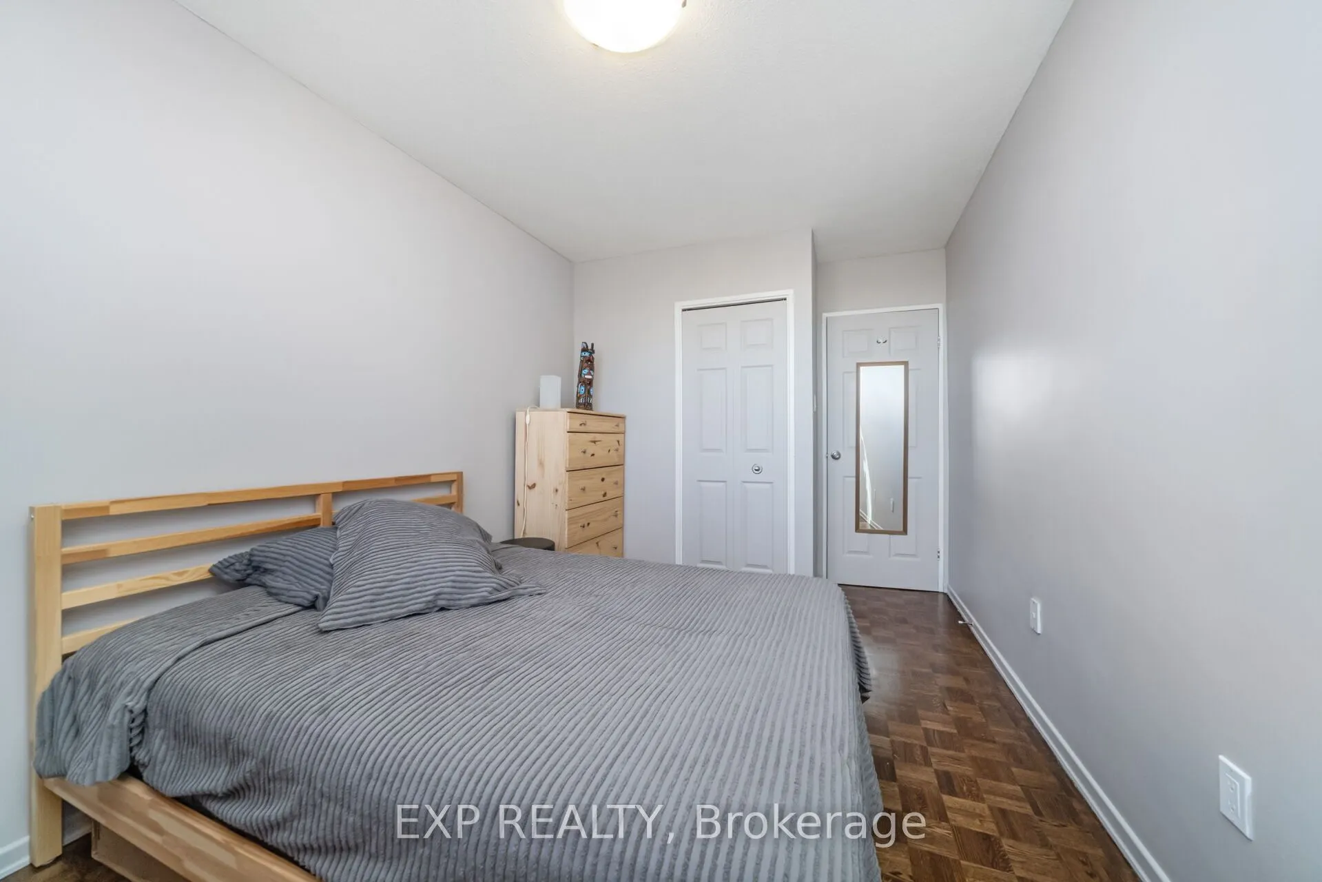 451 WESTMALL, #519