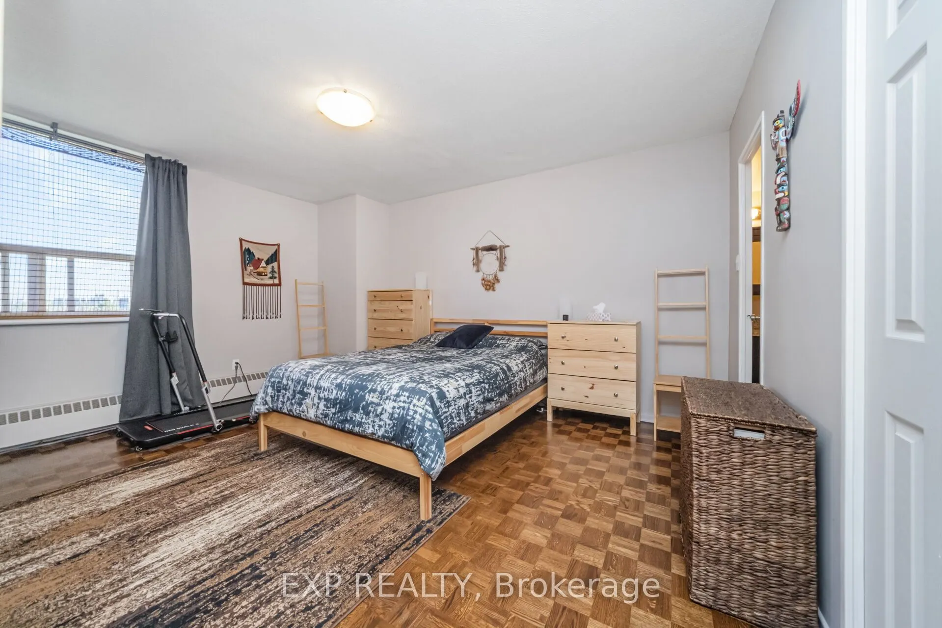 451 WESTMALL, #519