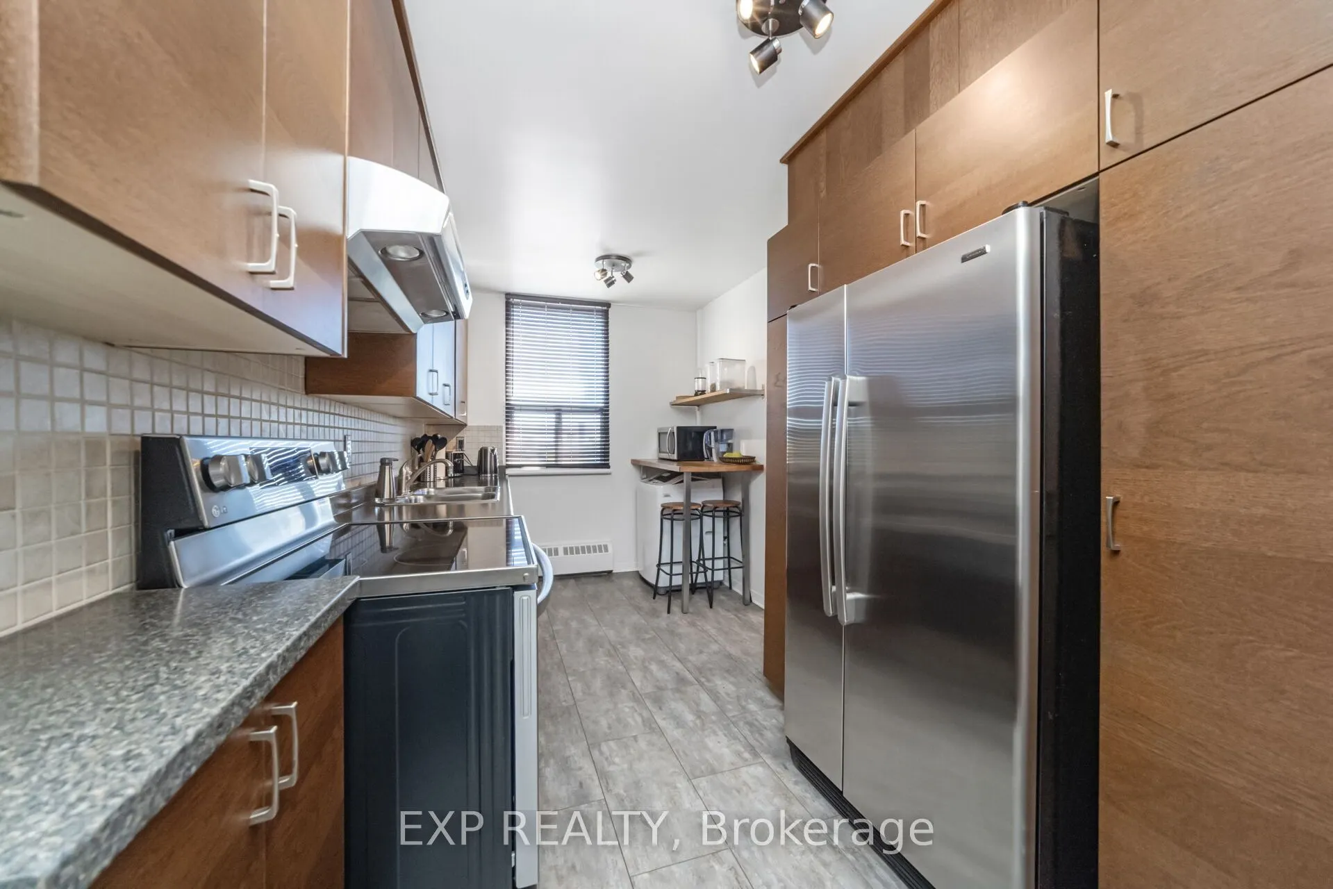 451 WESTMALL, #519