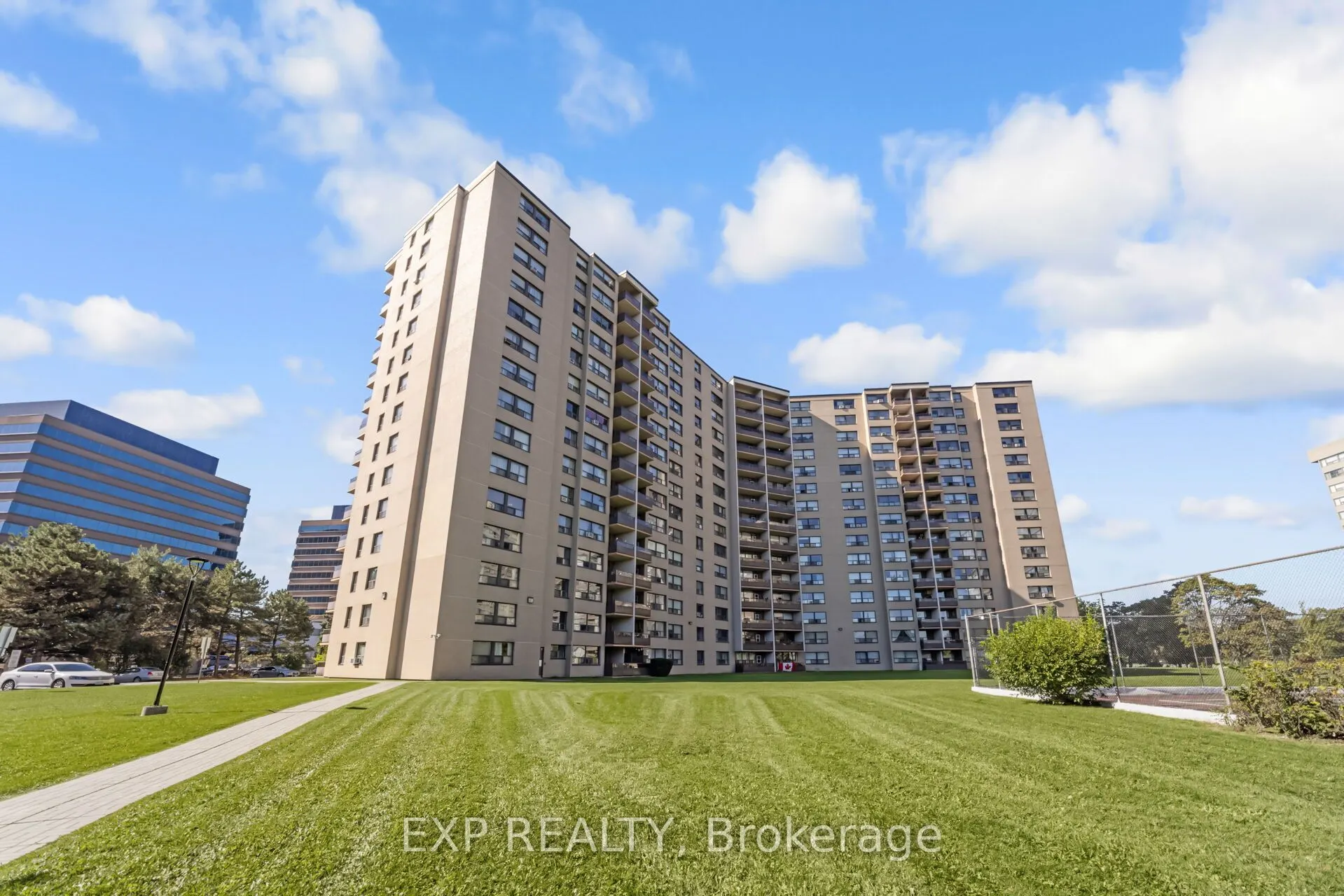 451 WESTMALL, #519
