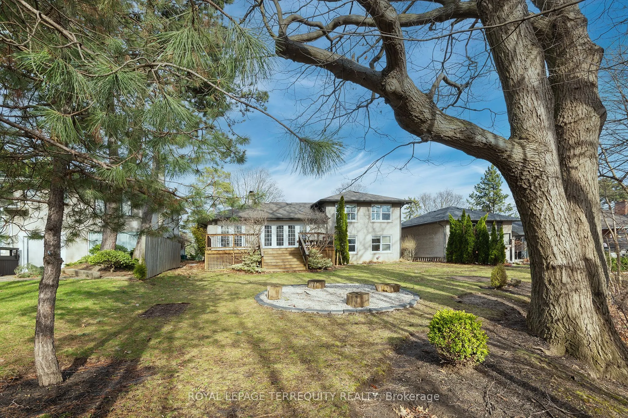 31 Rivercove Drive