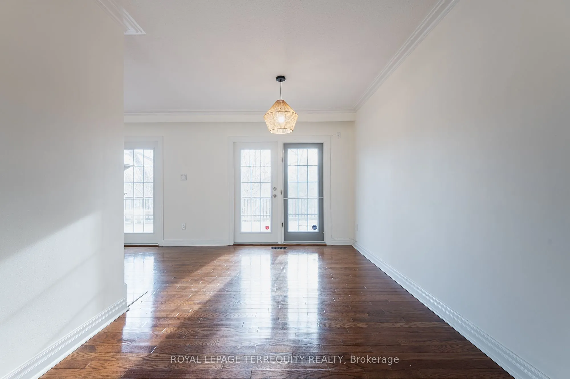 31 Rivercove Drive