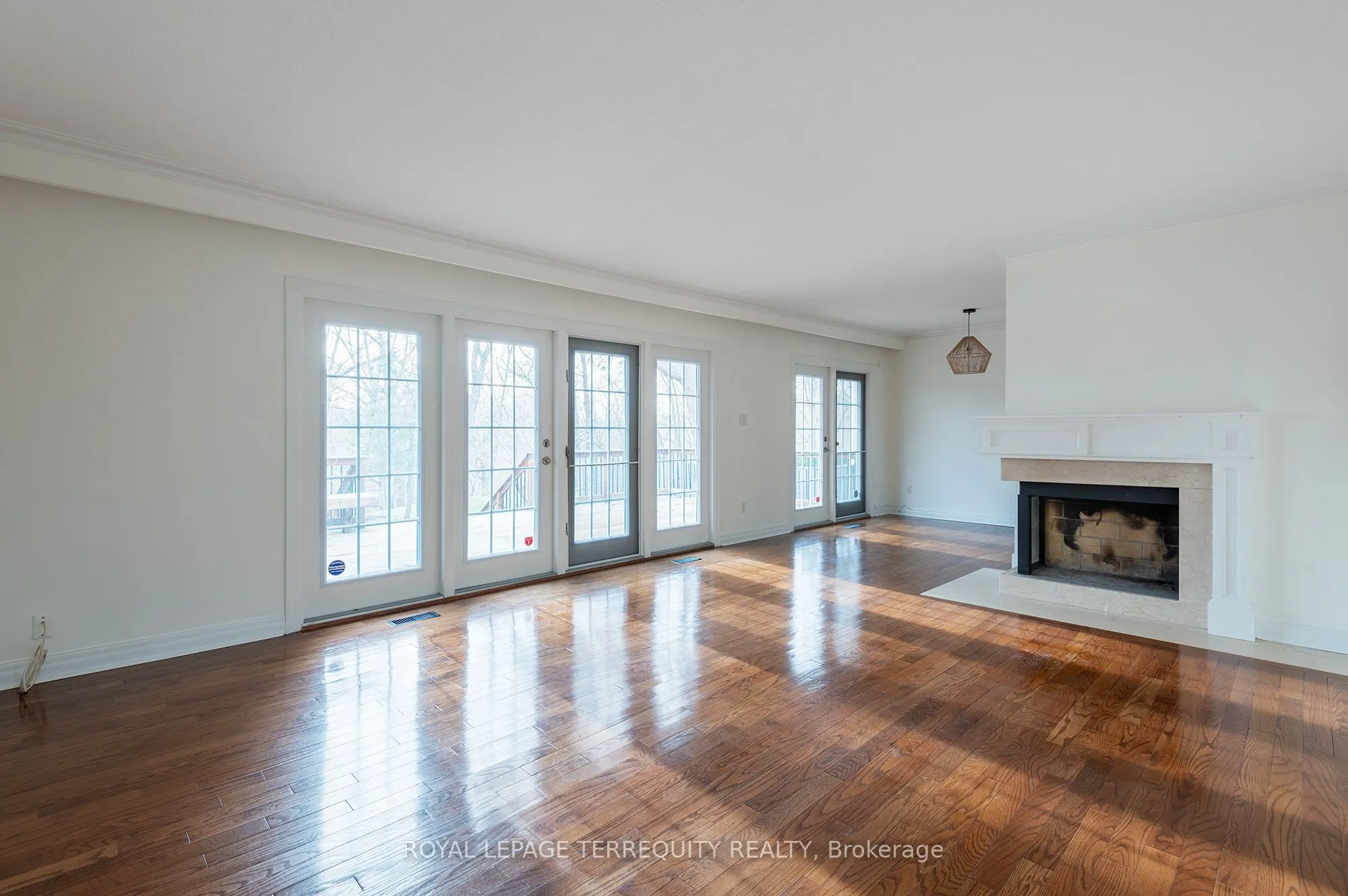 31 Rivercove Drive