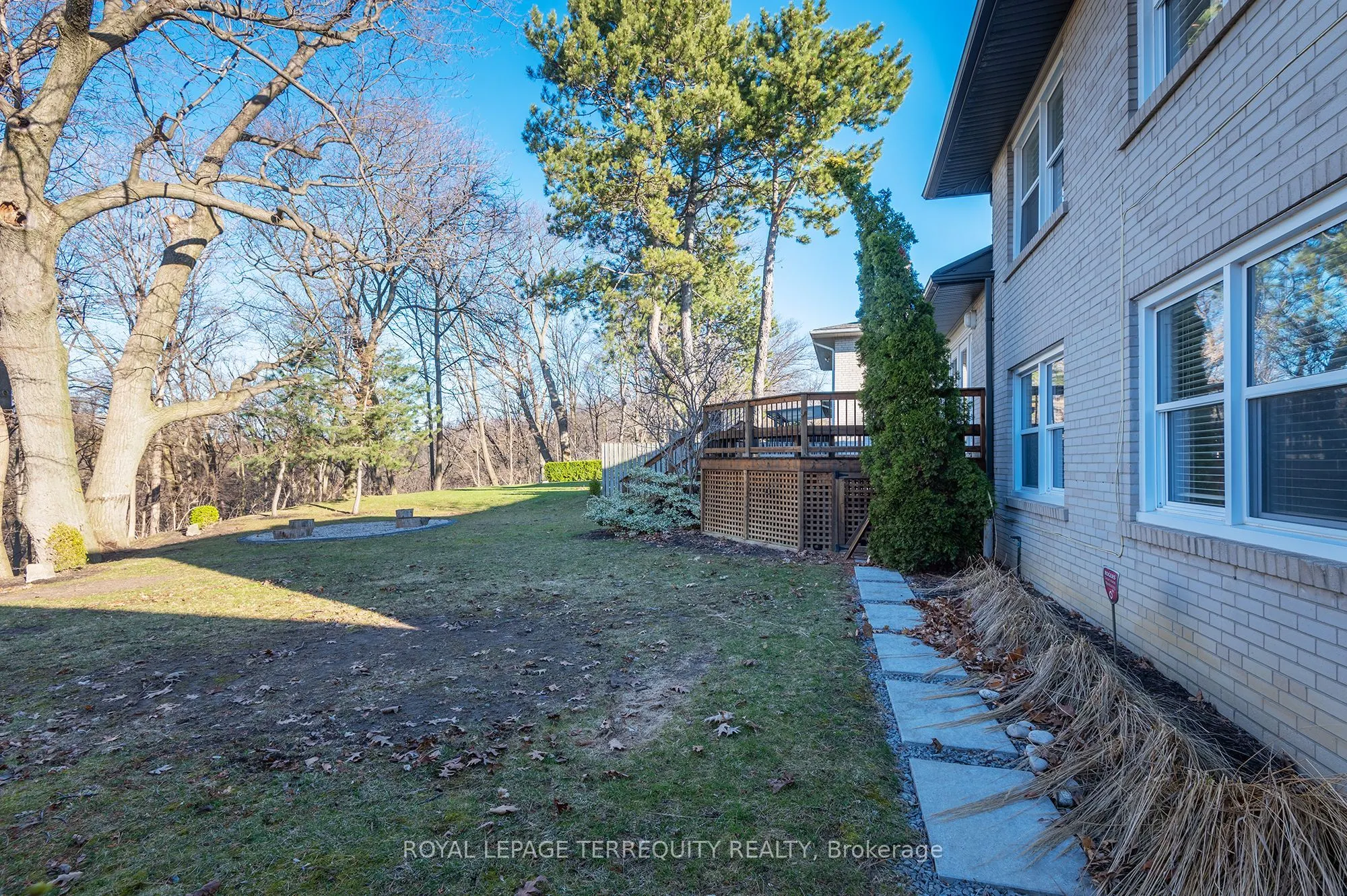 31 Rivercove Drive