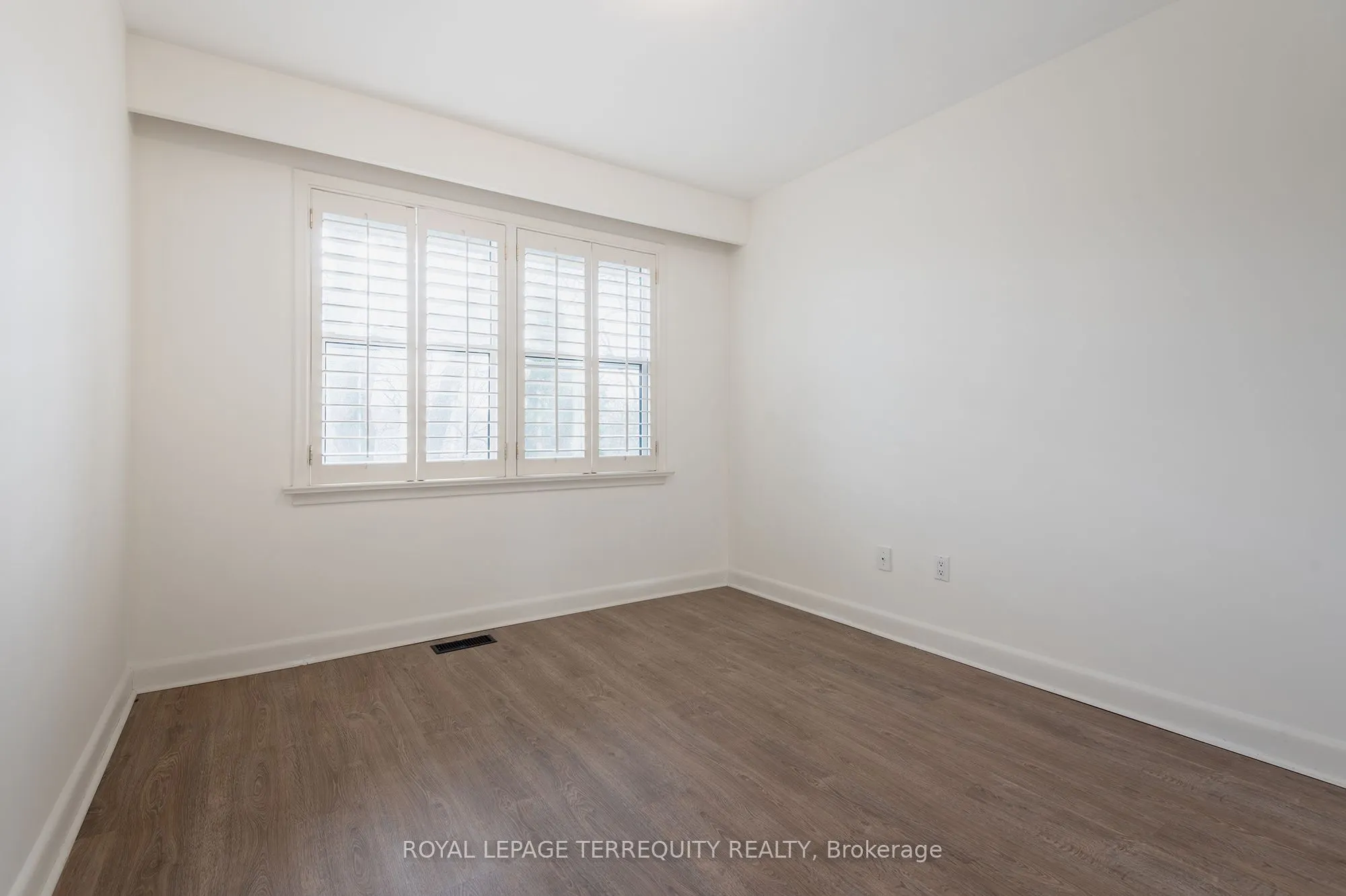 31 Rivercove Drive