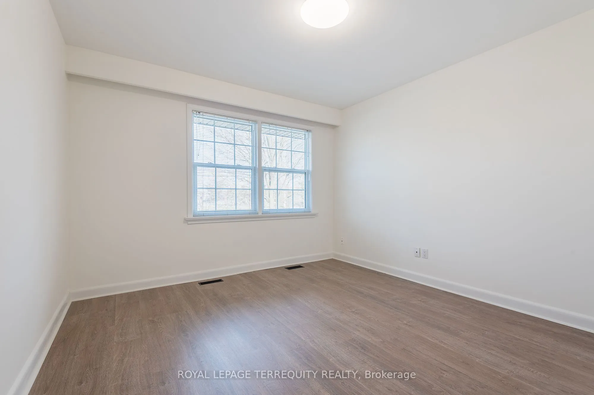 31 Rivercove Drive