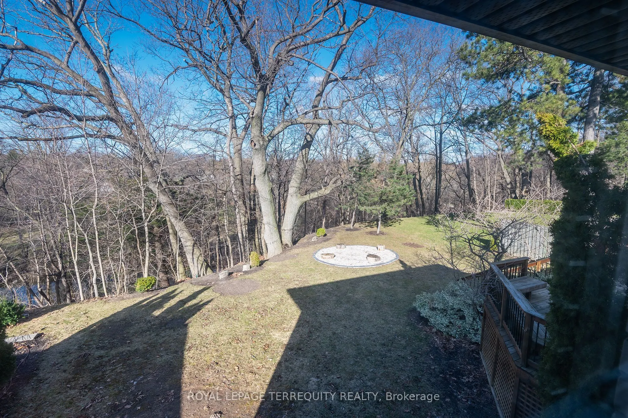 31 Rivercove Drive