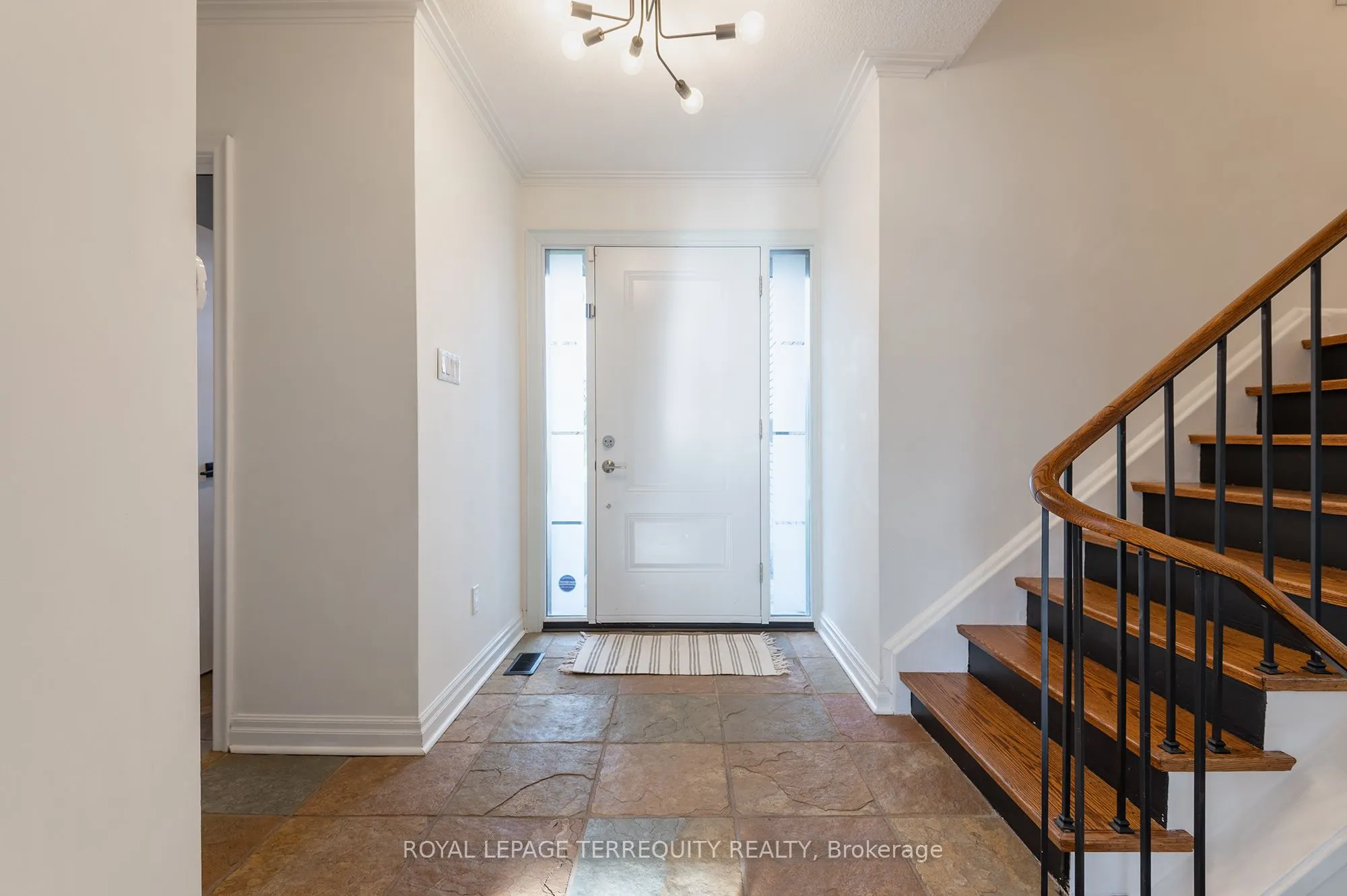 31 Rivercove Drive