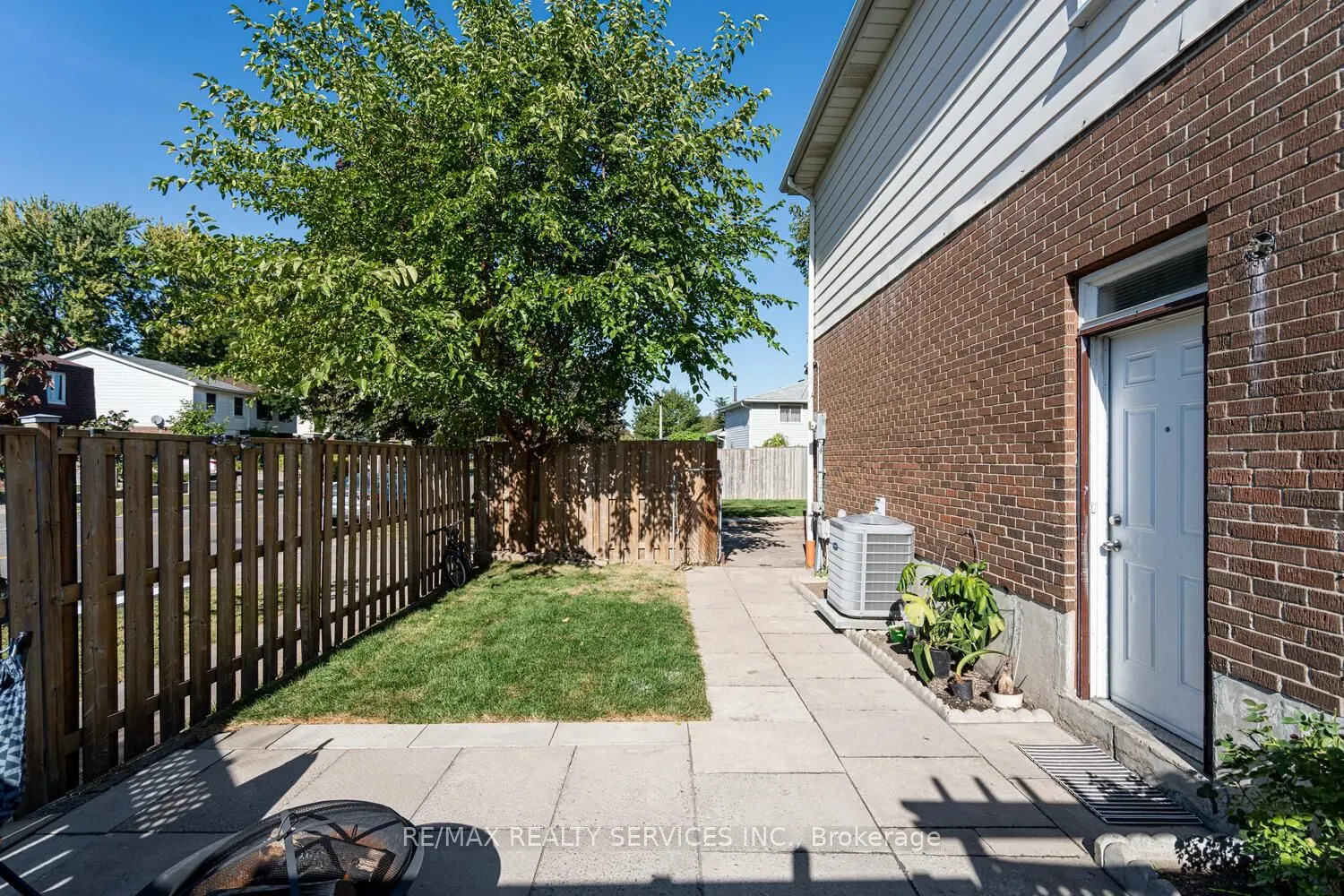 172 Hansen Road