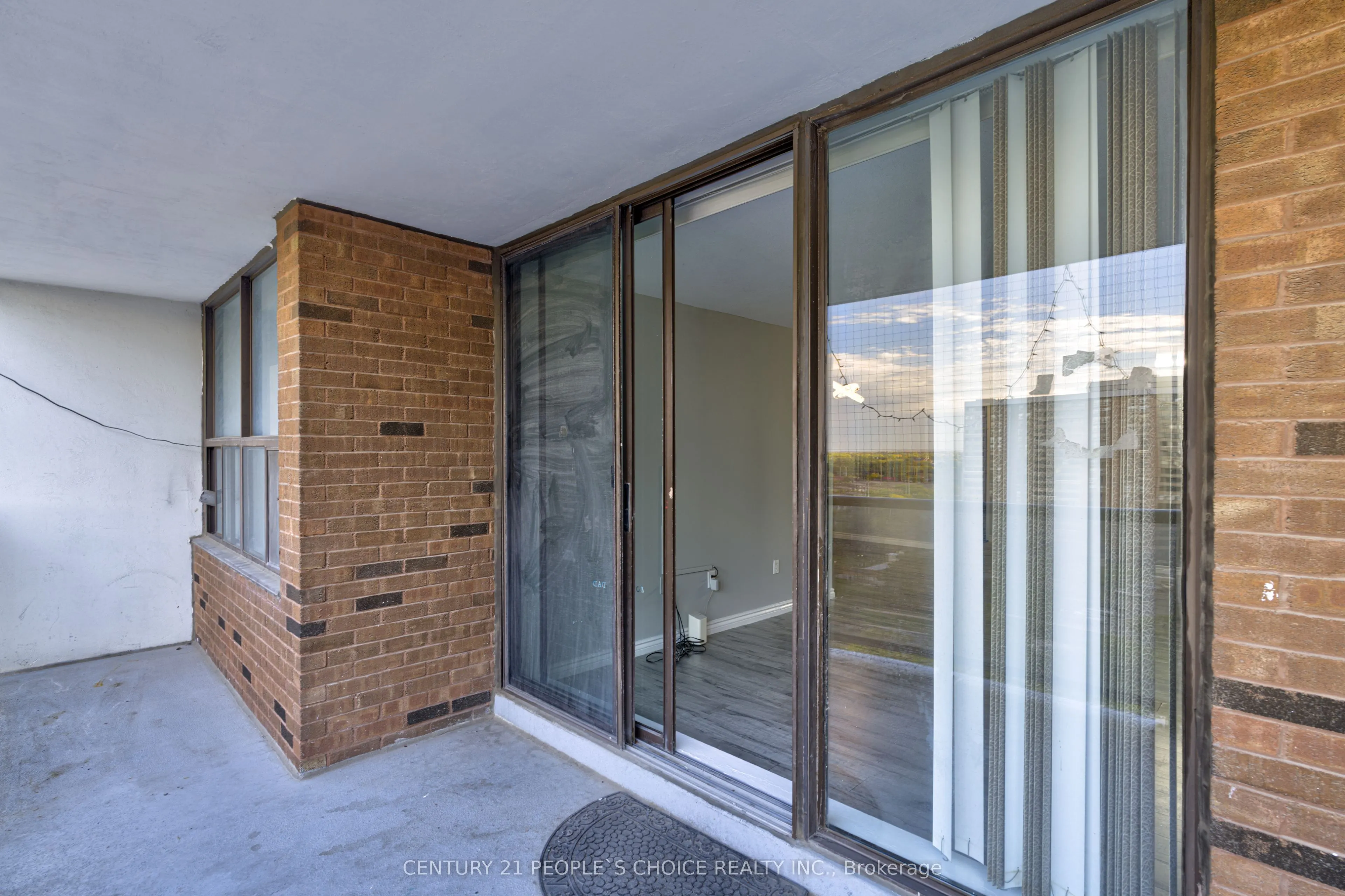 21 Knightsbridge Road, #1410