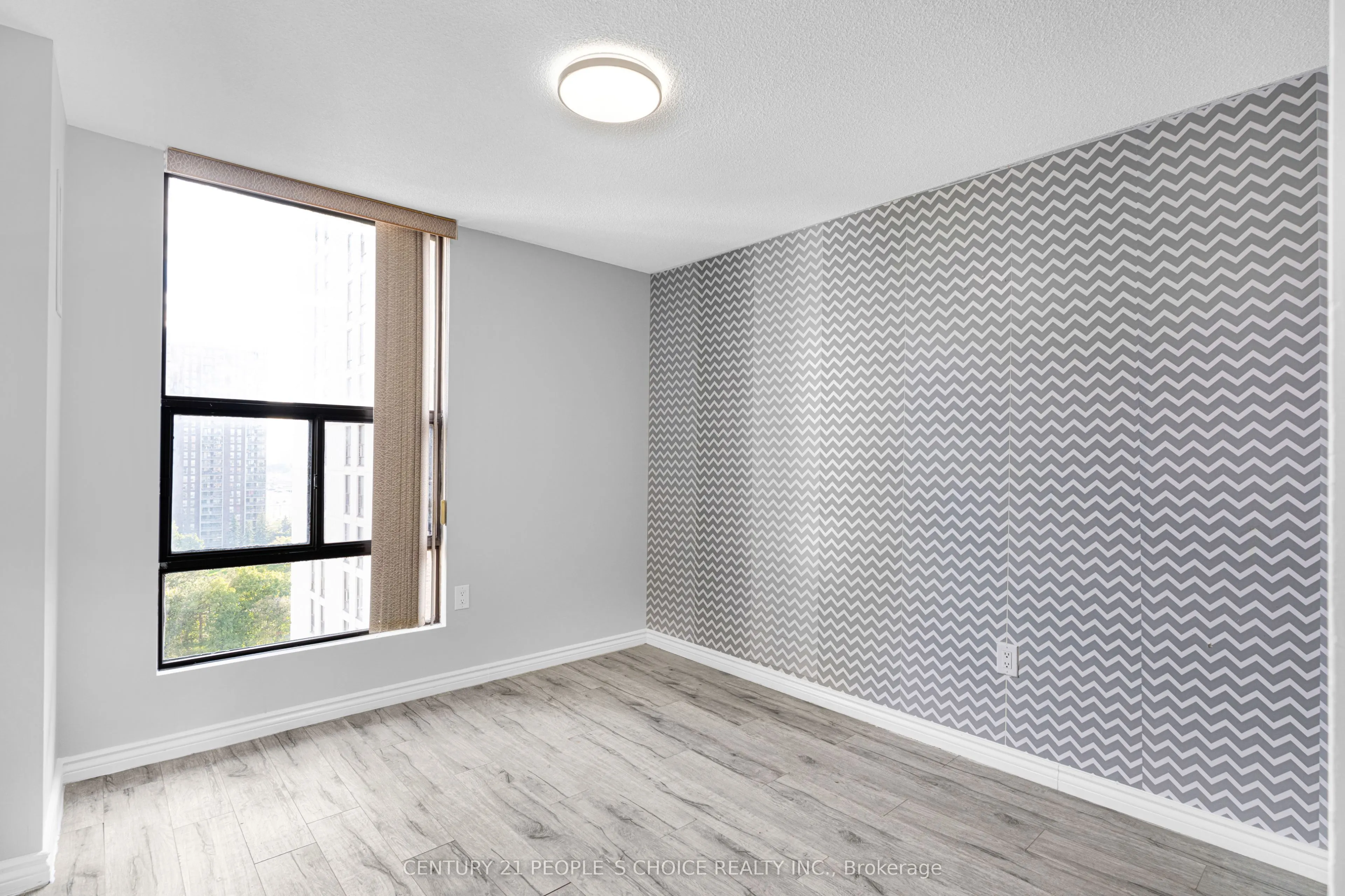 21 Knightsbridge Road, #1410