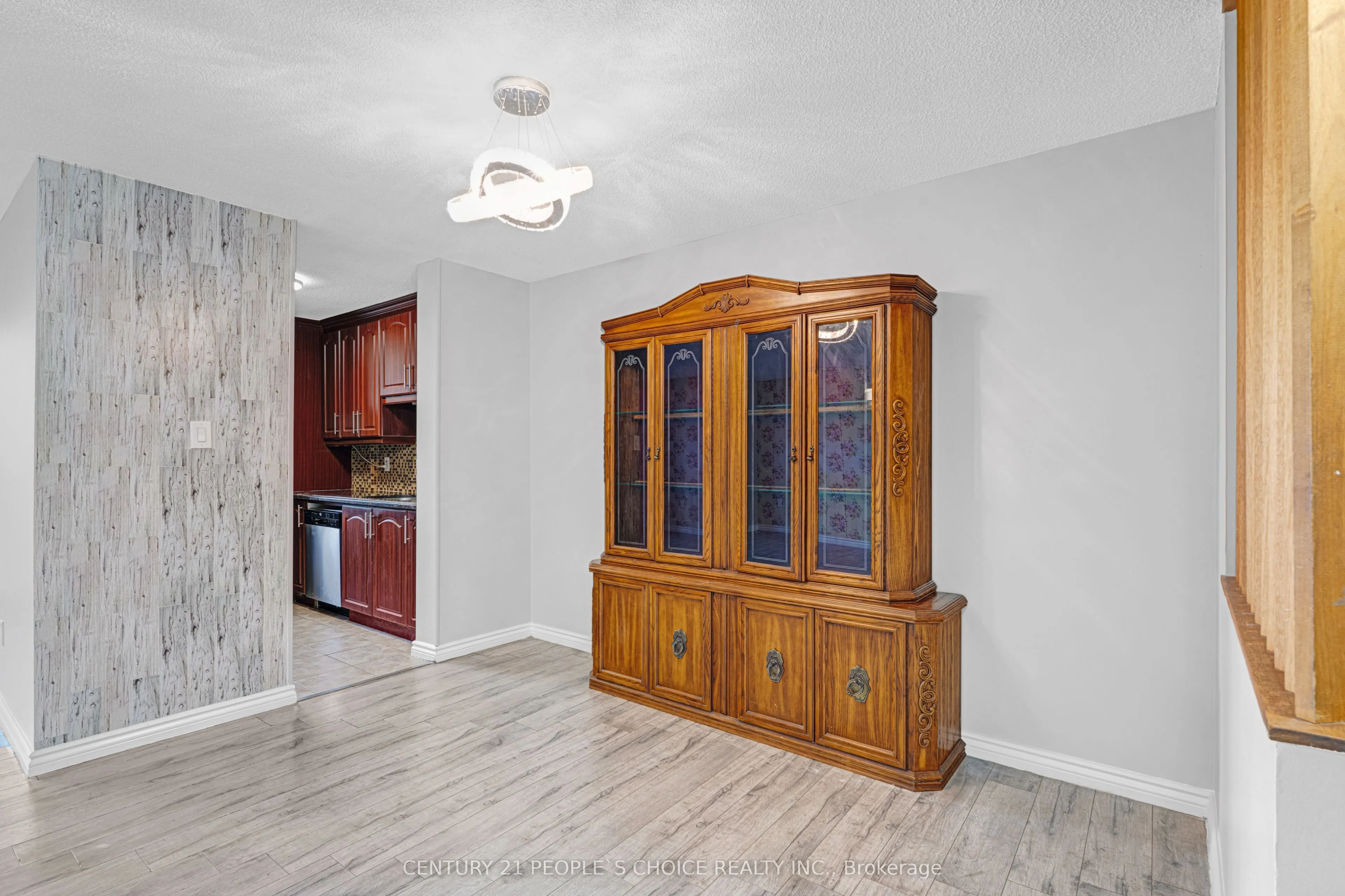 21 Knightsbridge Road, #1410