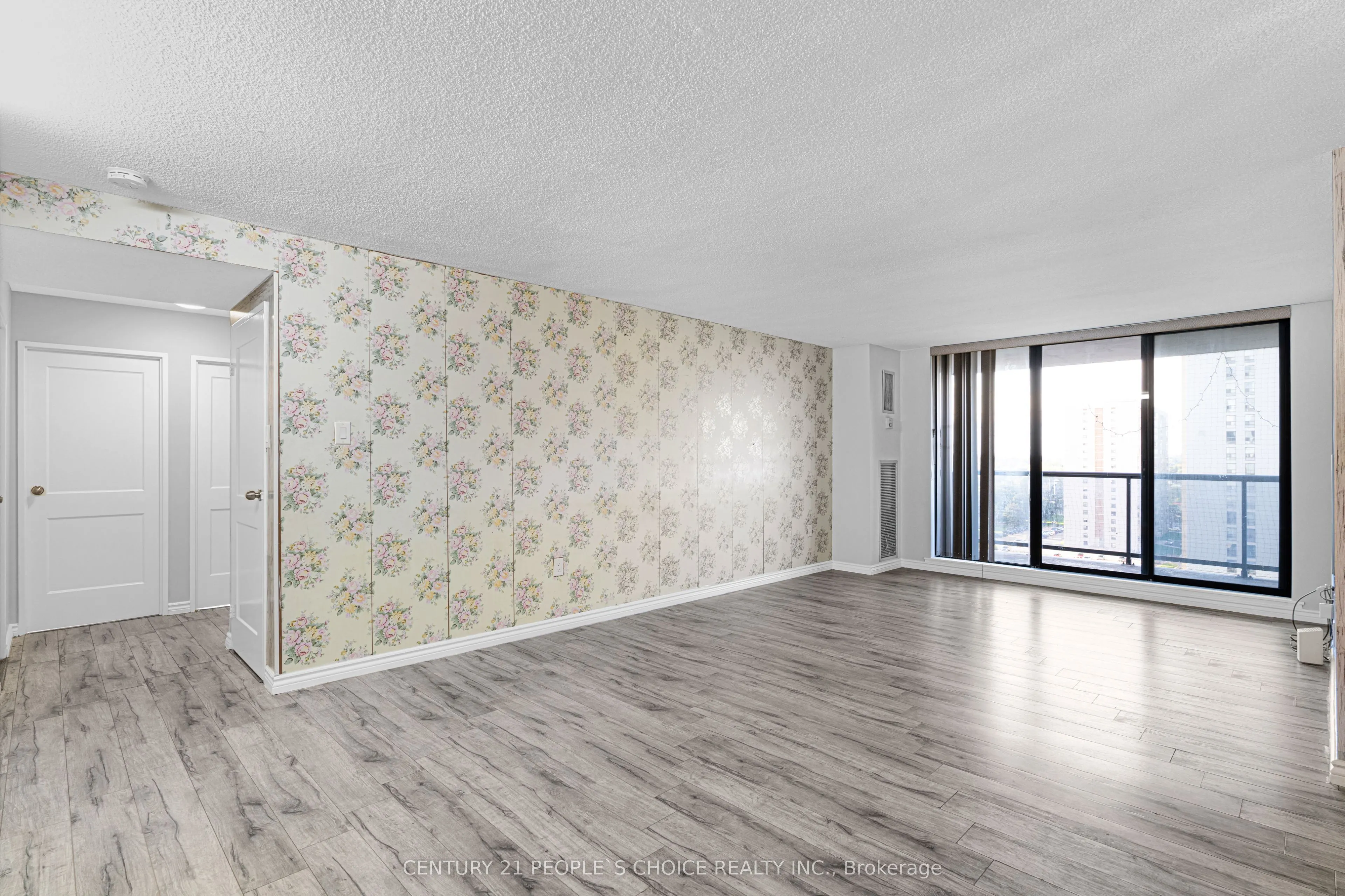21 Knightsbridge Road, #1410