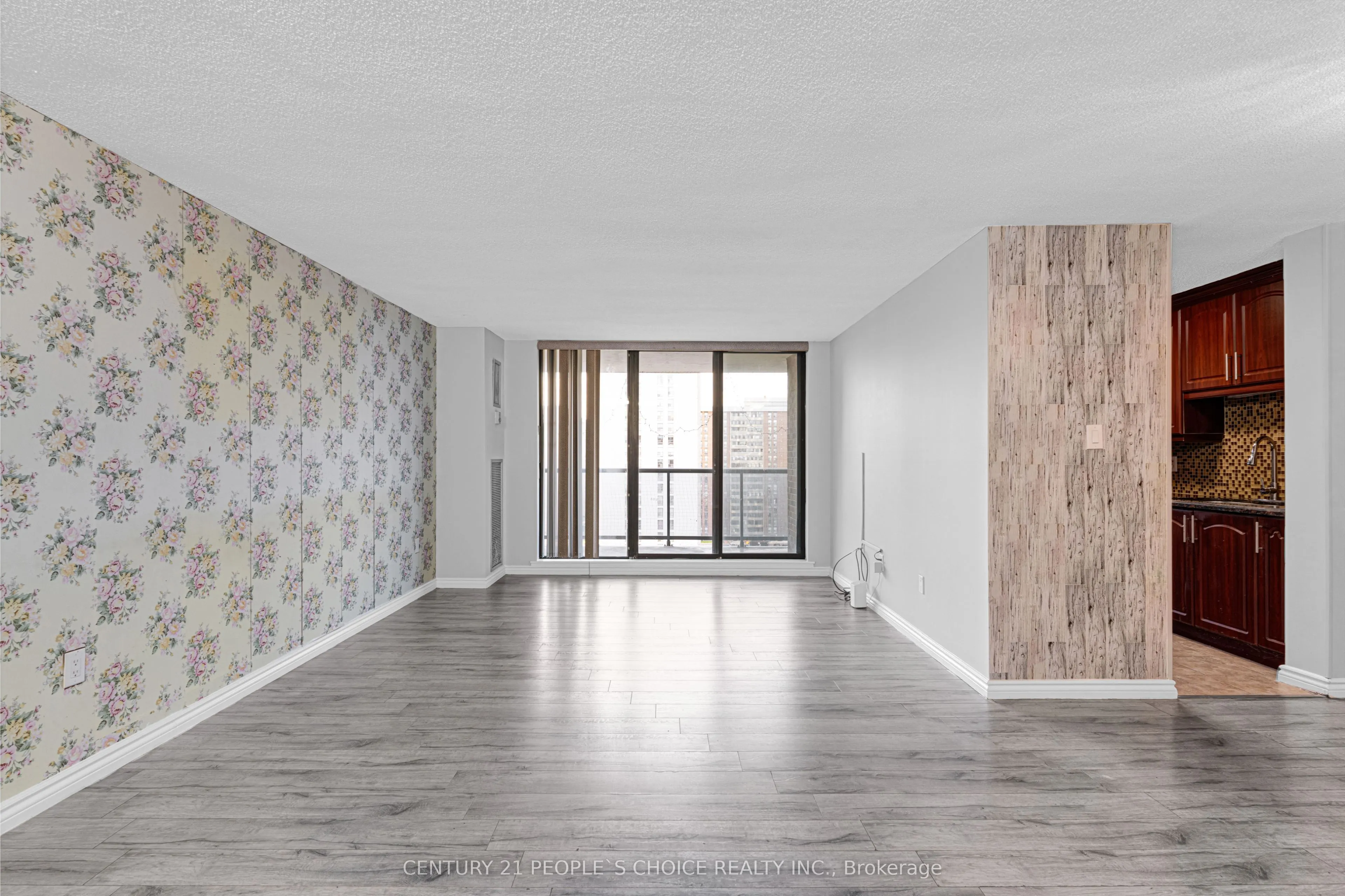 21 Knightsbridge Road, #1410