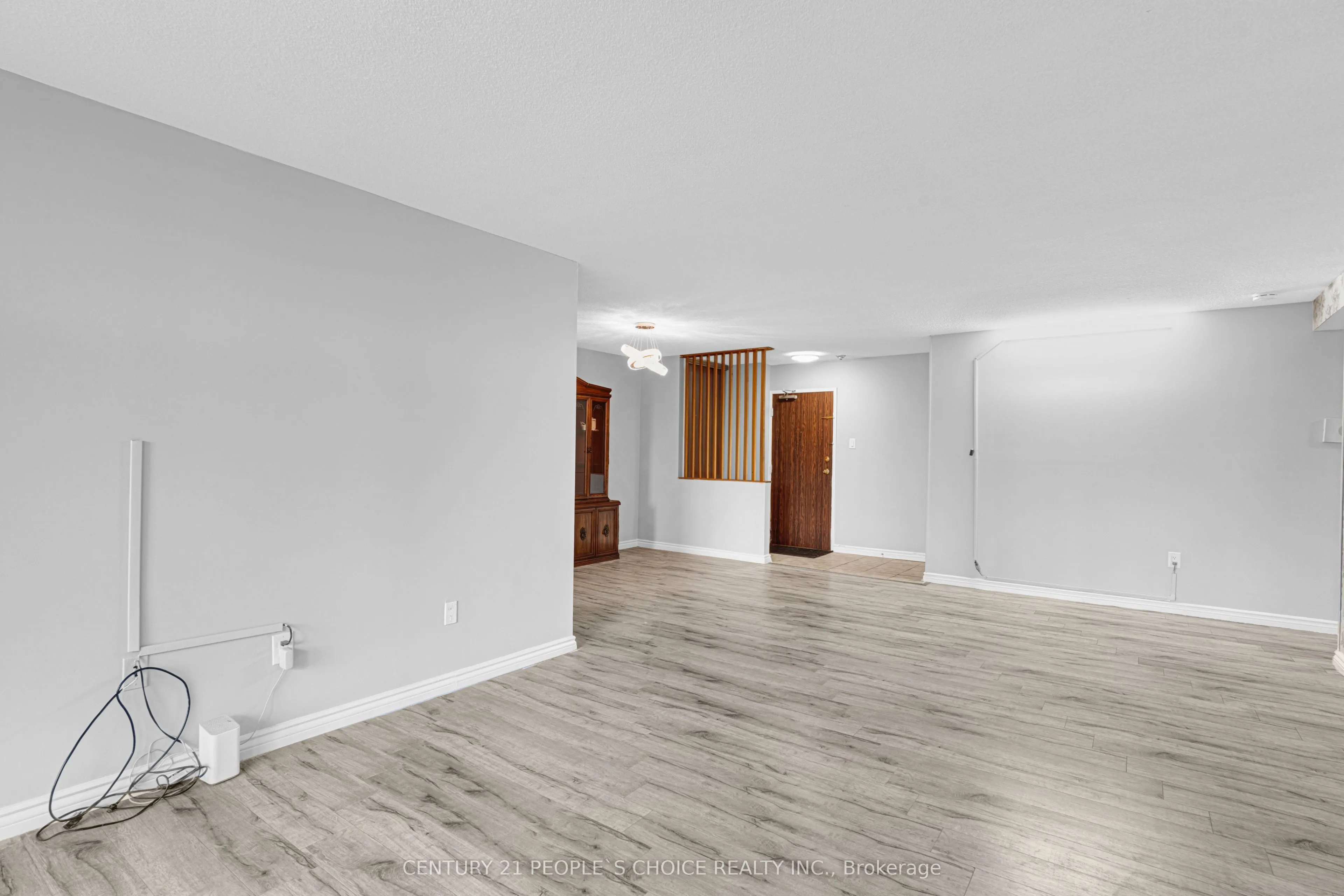 21 Knightsbridge Road, #1410