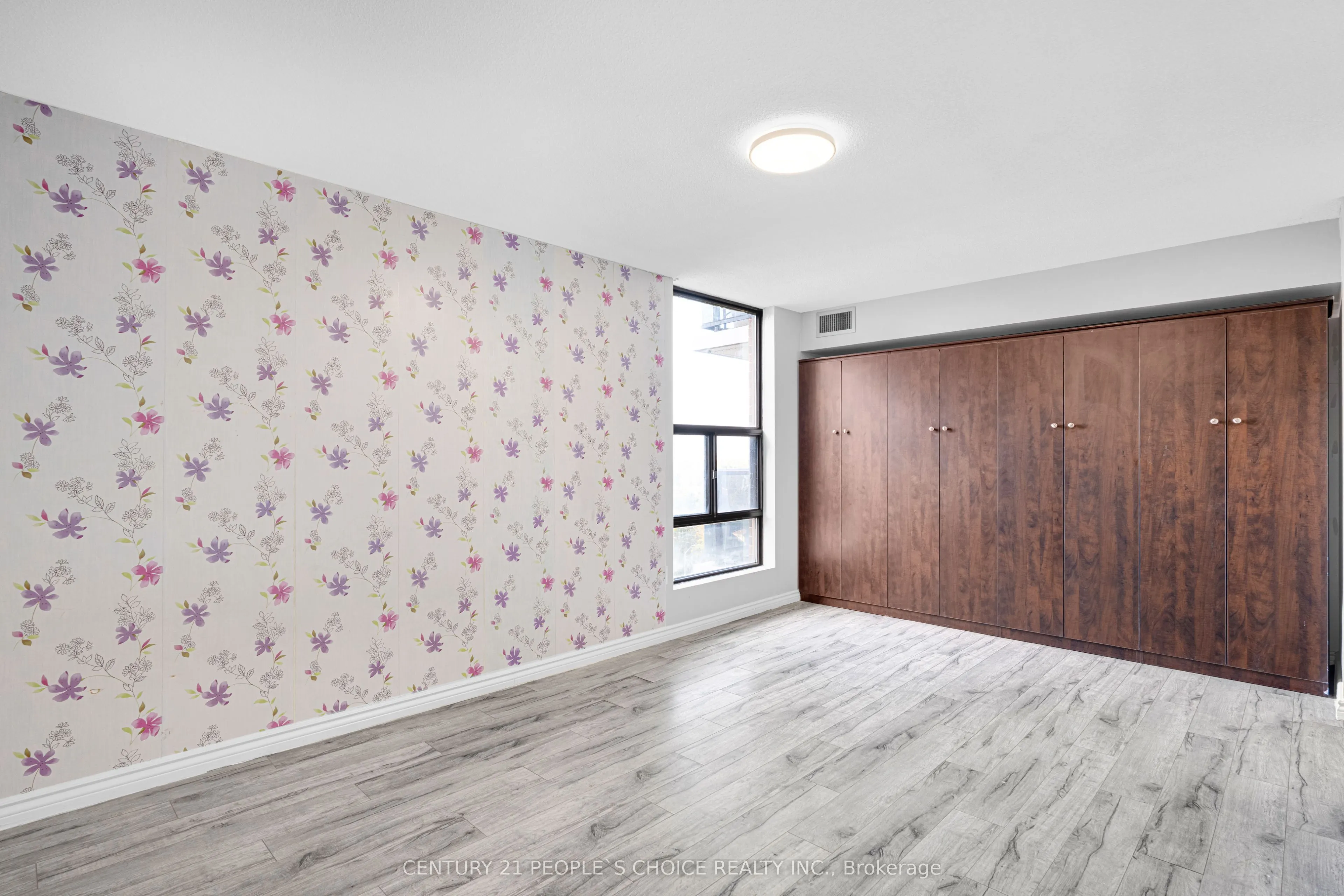 21 Knightsbridge Road, #1410
