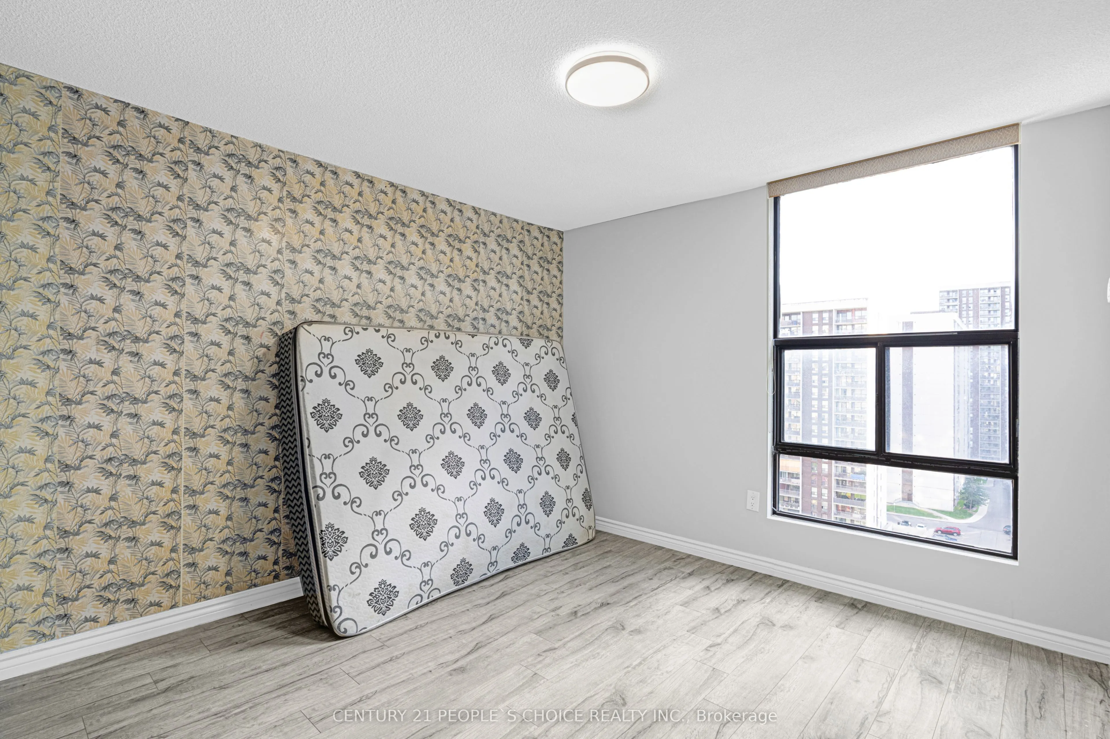 21 Knightsbridge Road, #1410