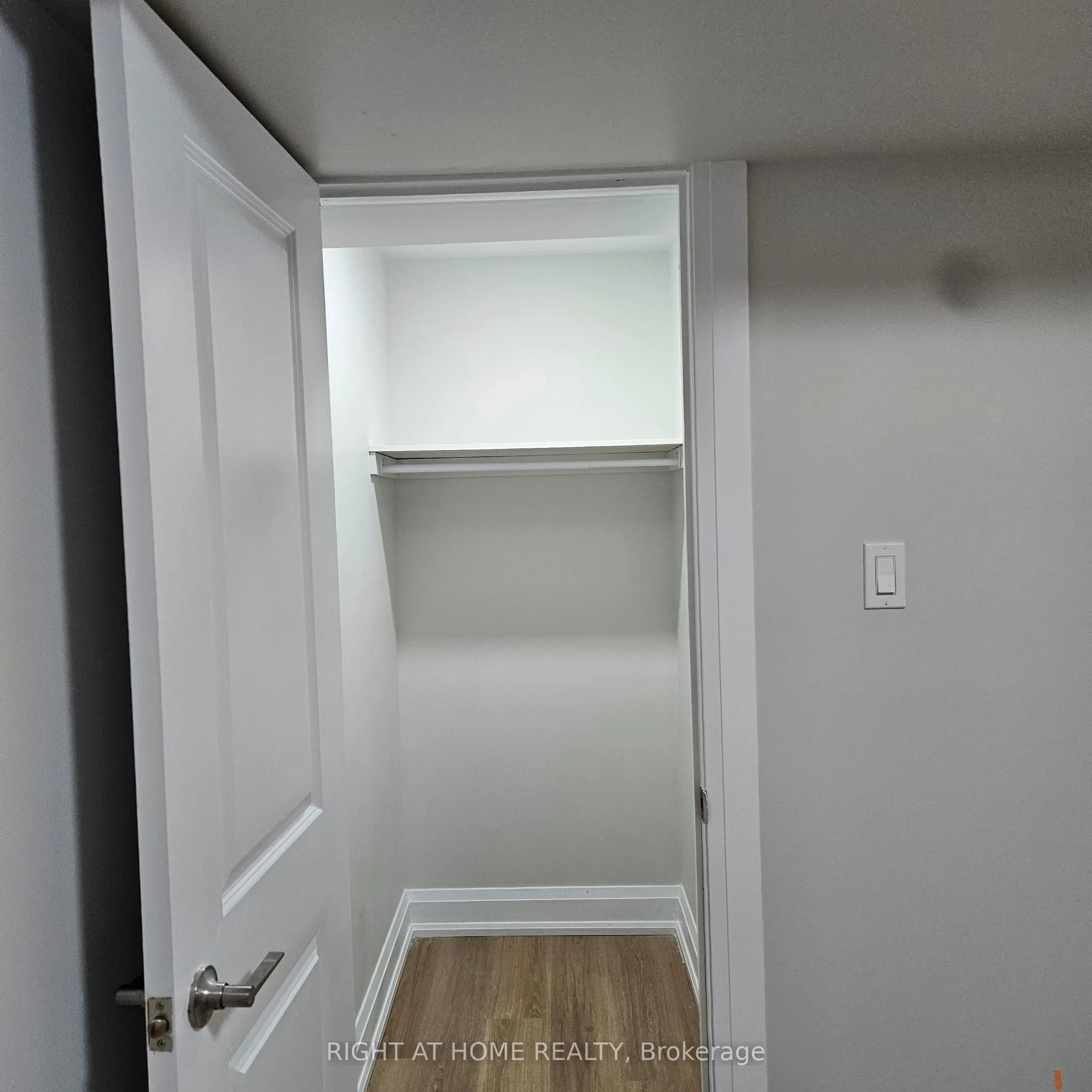 70 Hardgate Crescent