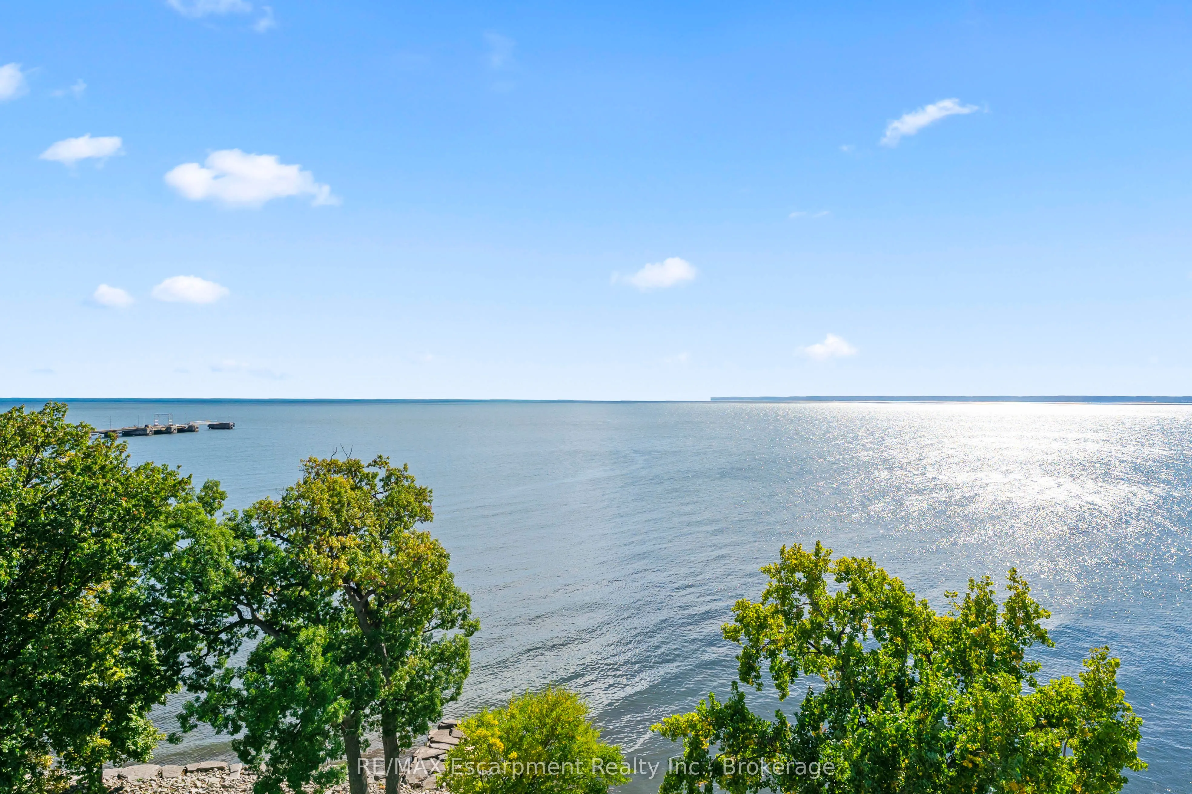 3500 Lakeshore Road W, #827
