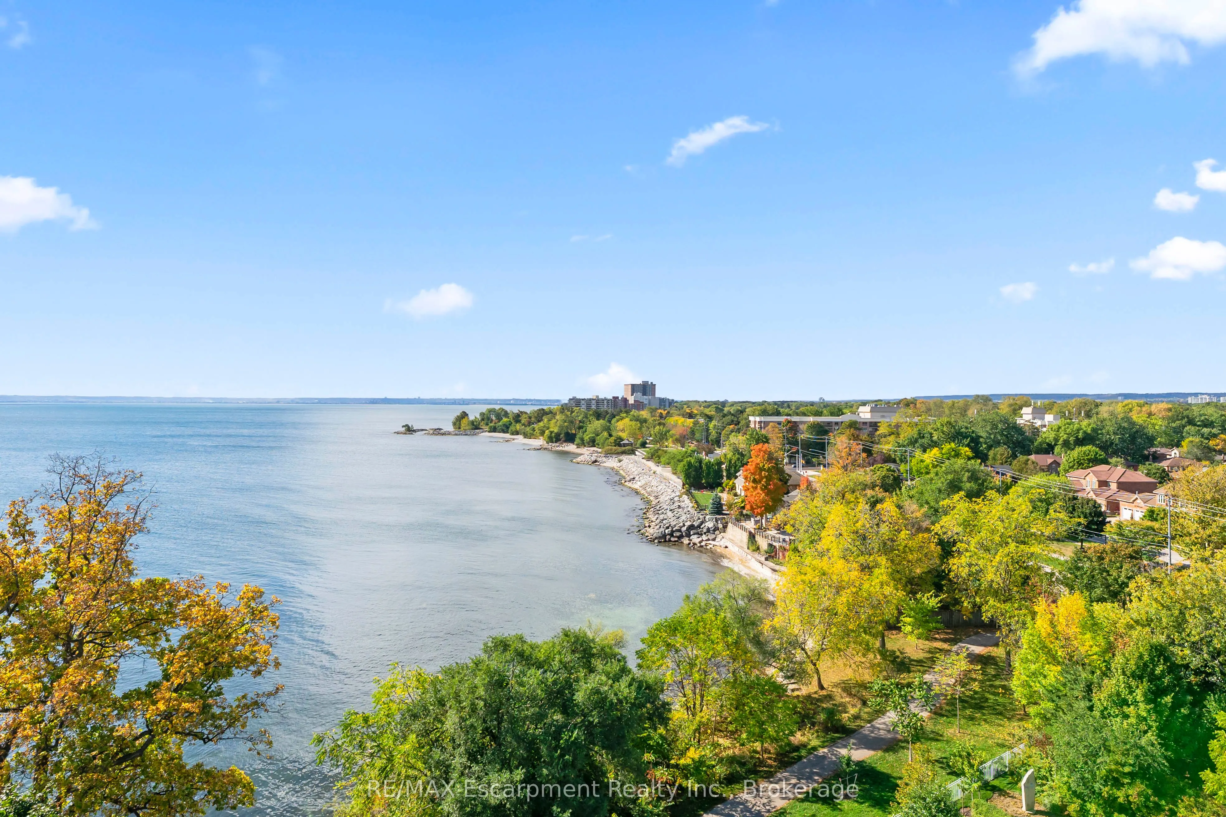 3500 Lakeshore Road W, #827