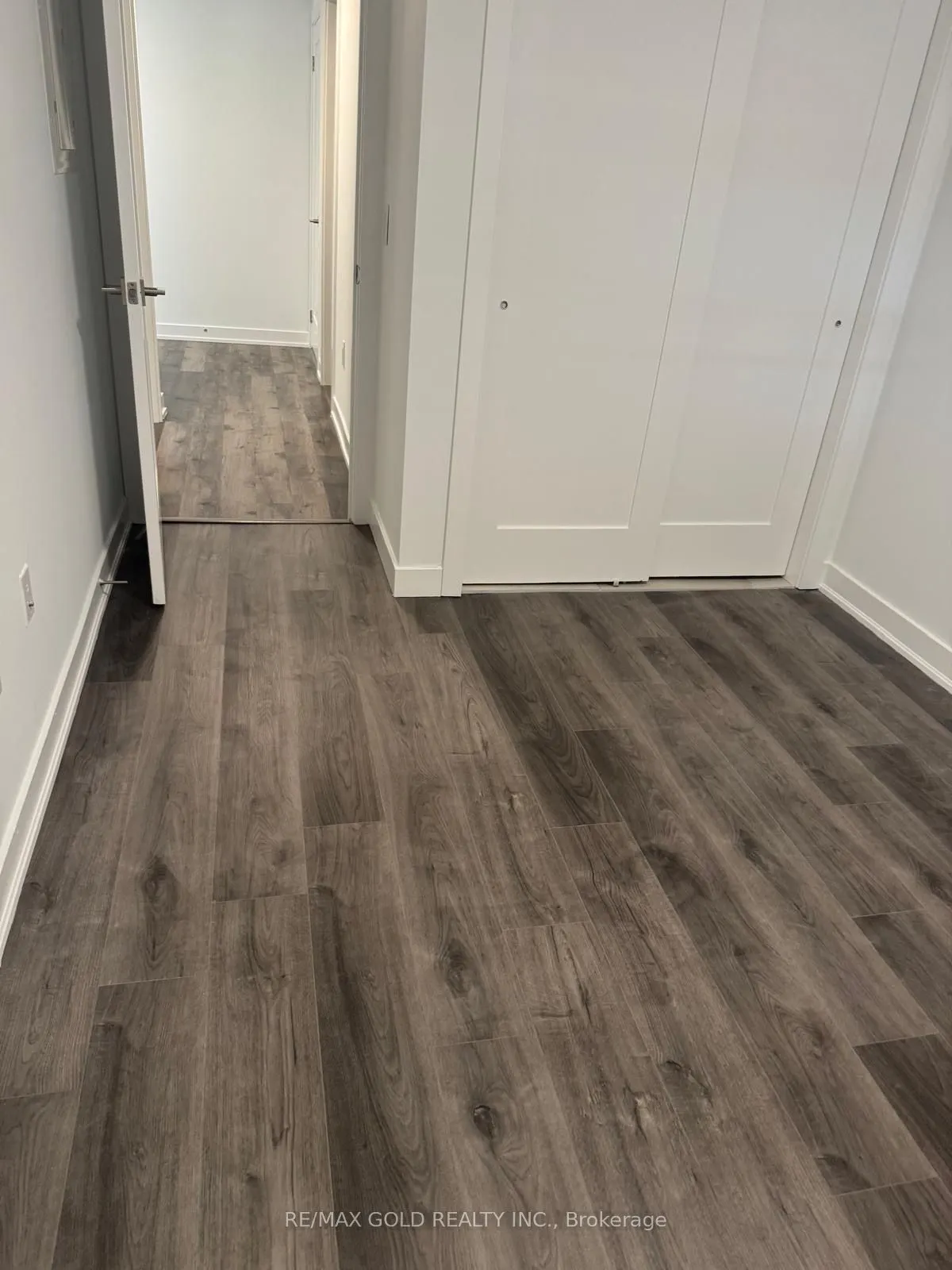 155 Veterans Drive N, #9