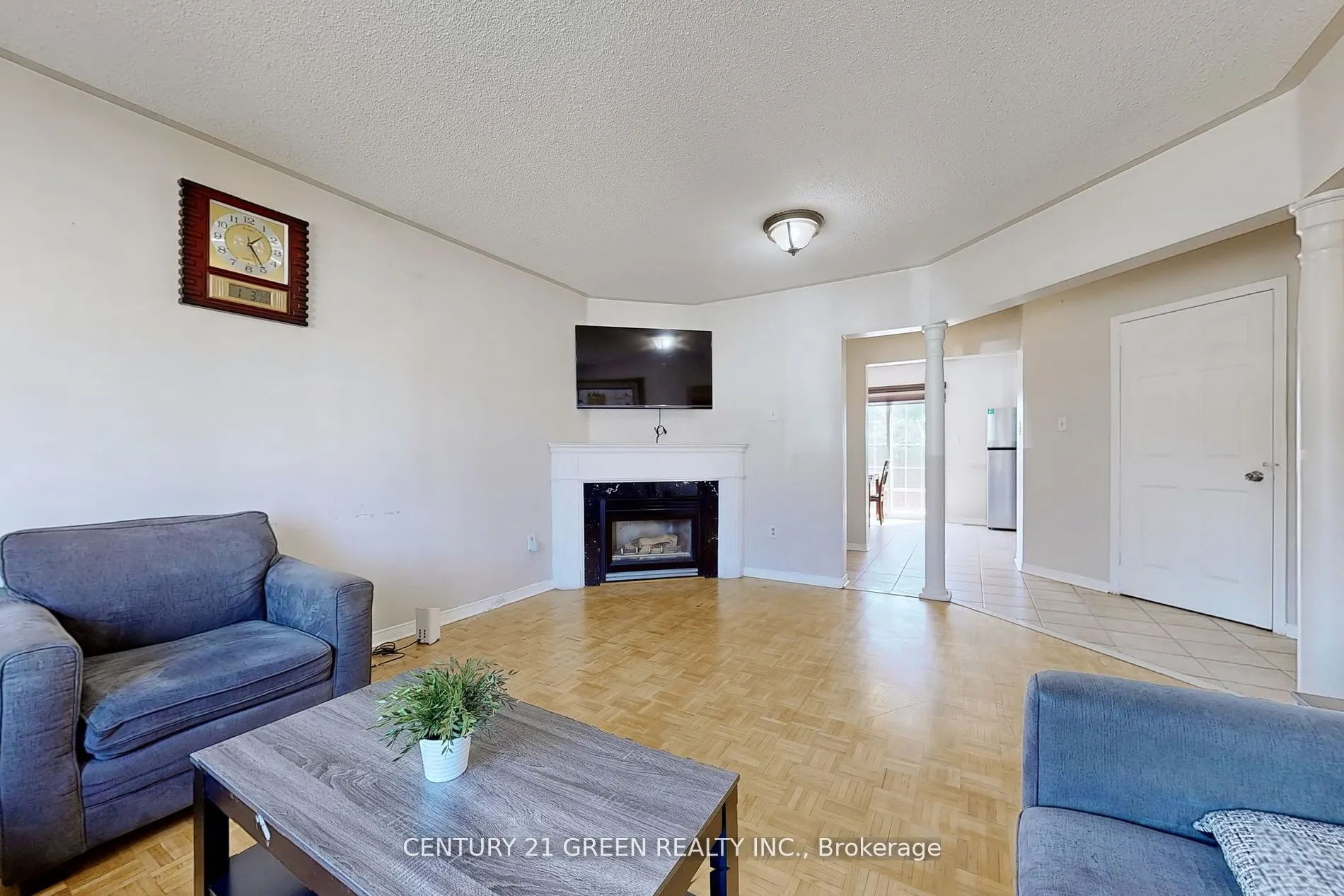 26 Dolphin Song Crescent