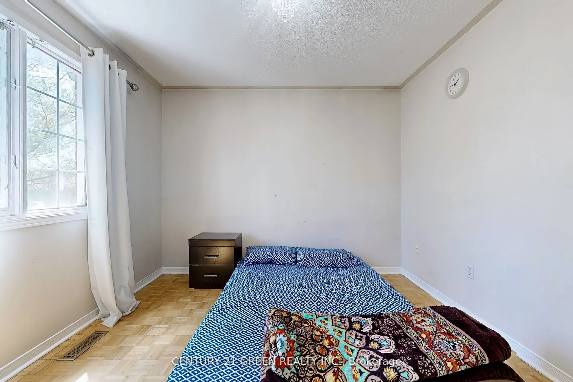 26 Dolphin Song Crescent