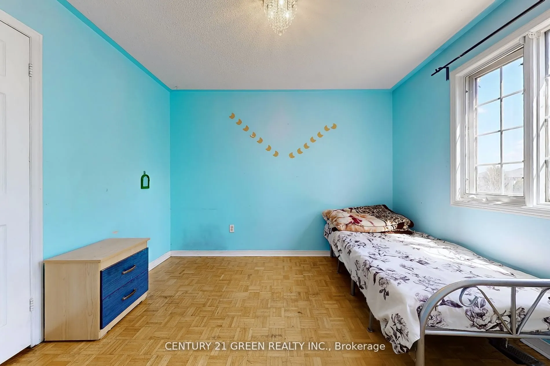26 Dolphin Song Crescent