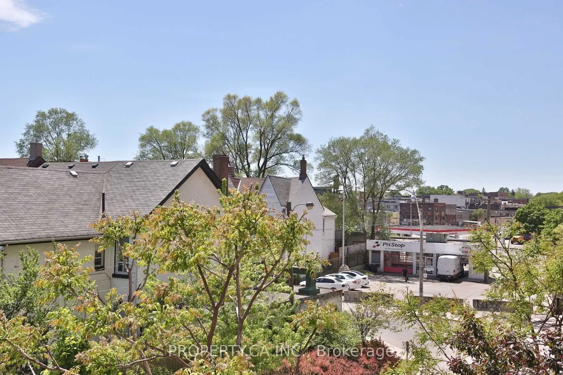 61 Heintzman Street, #305