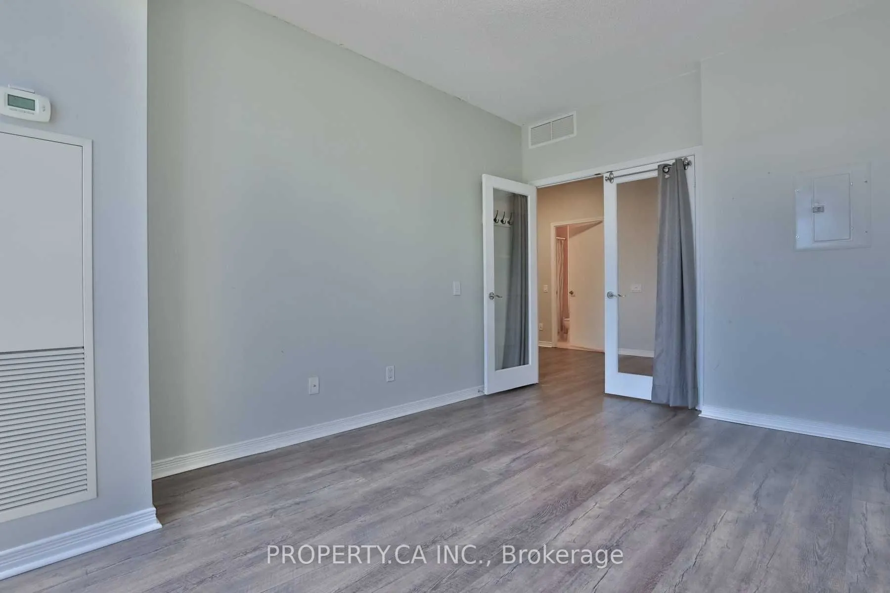 61 Heintzman Street, #305