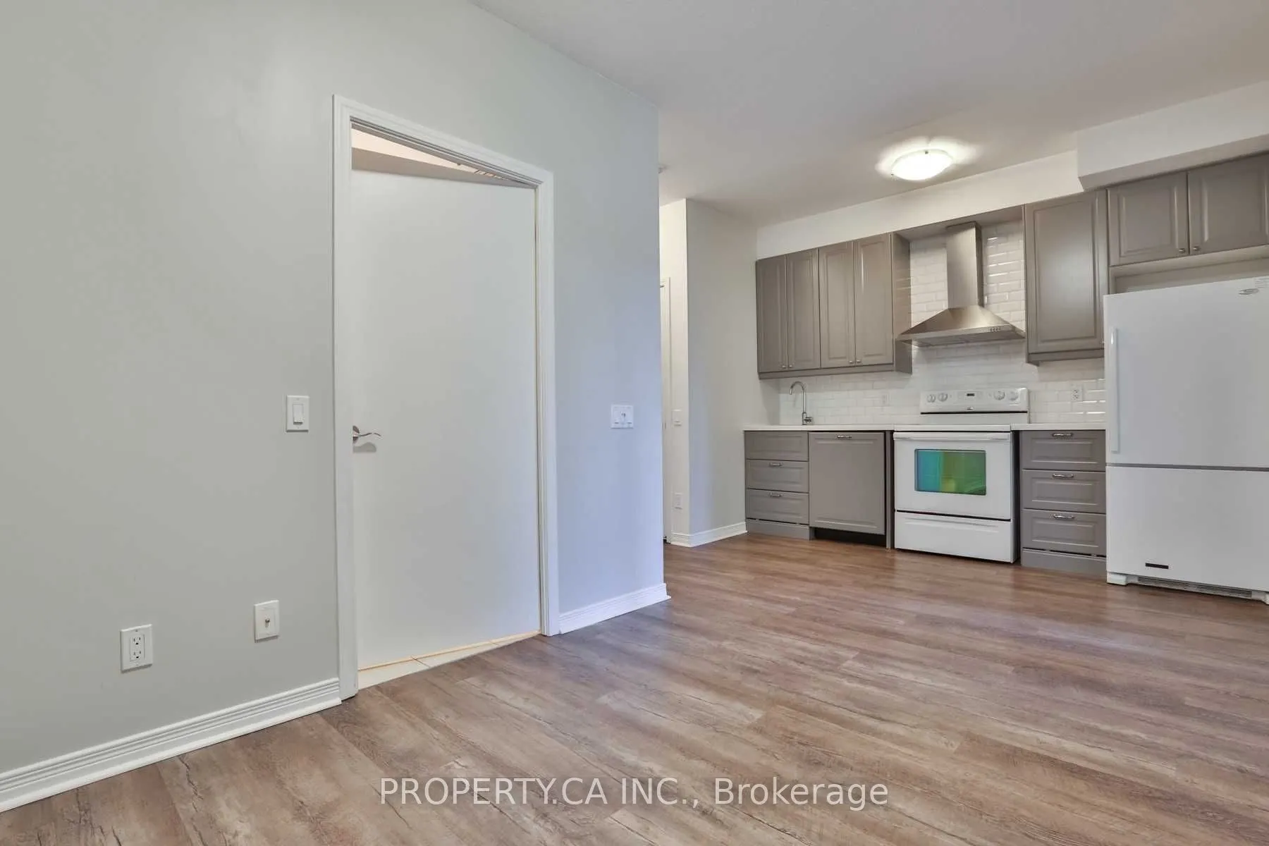 61 Heintzman Street, #305
